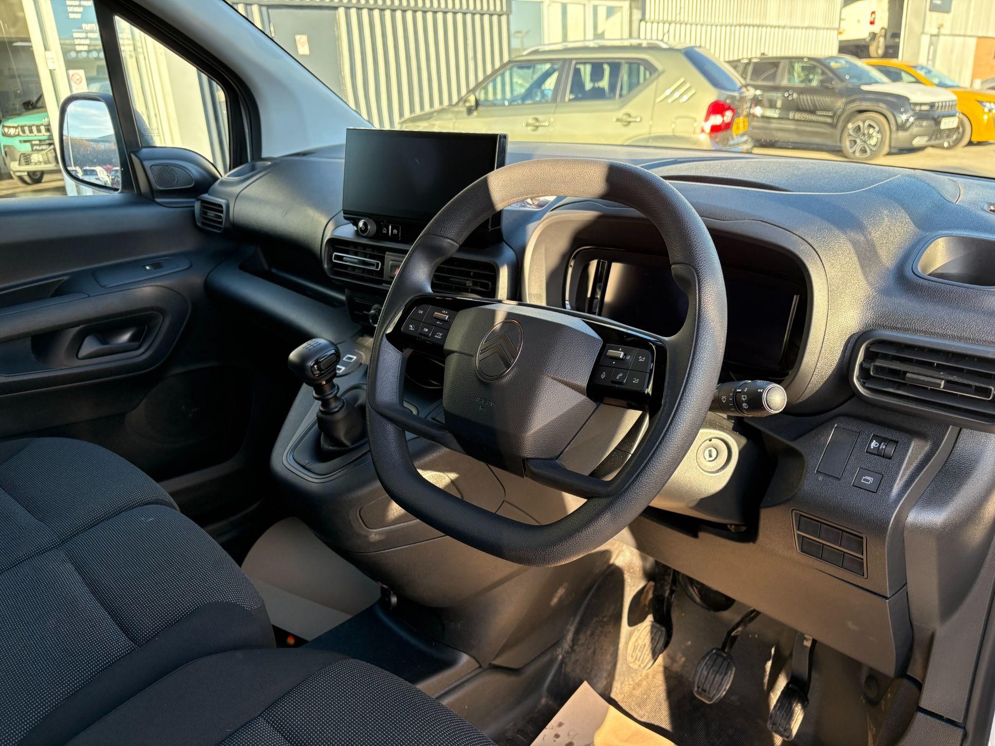 Citroen Berlingo Panel Van Image 14