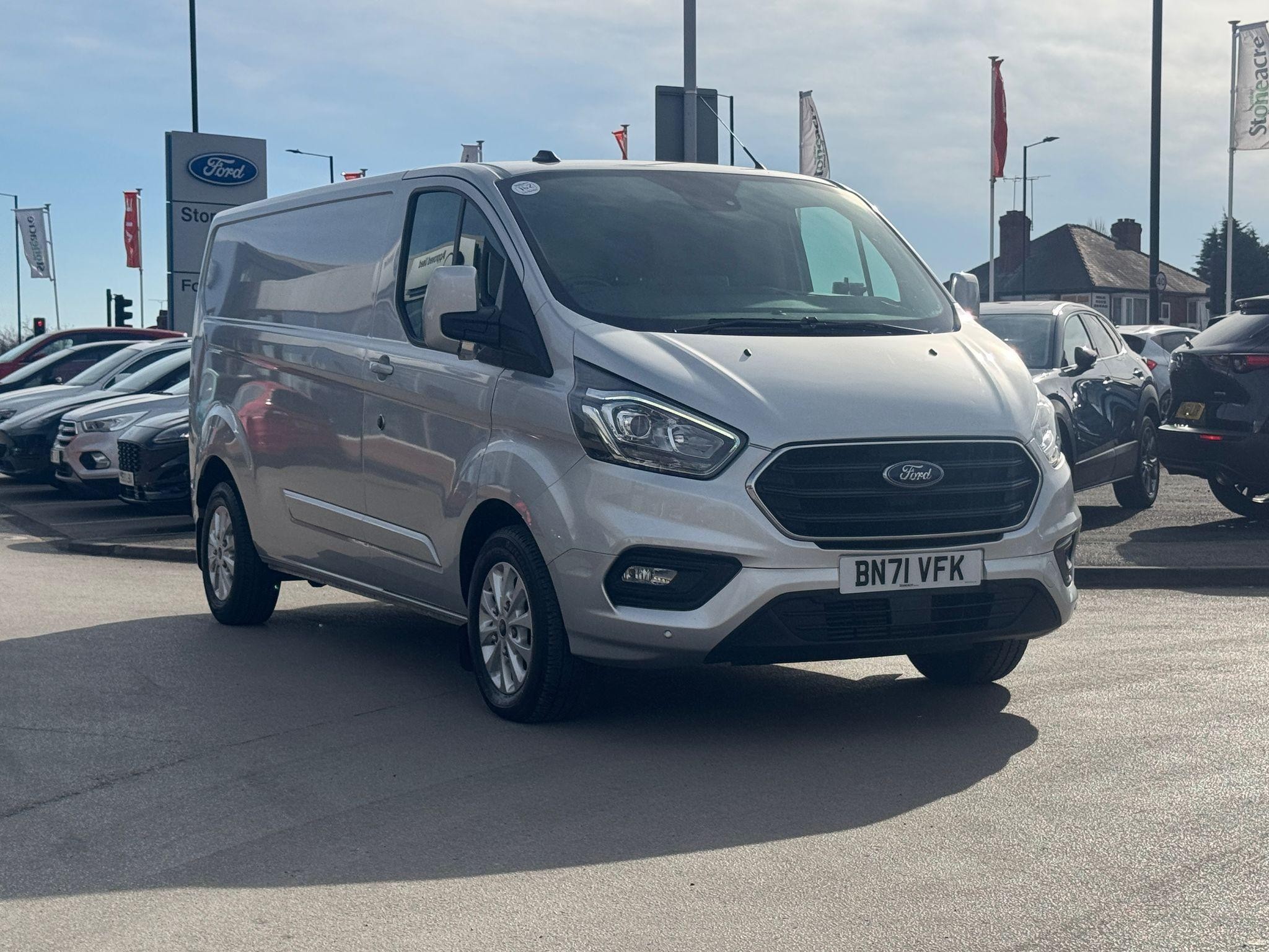 Ford Transit Custom Image 1