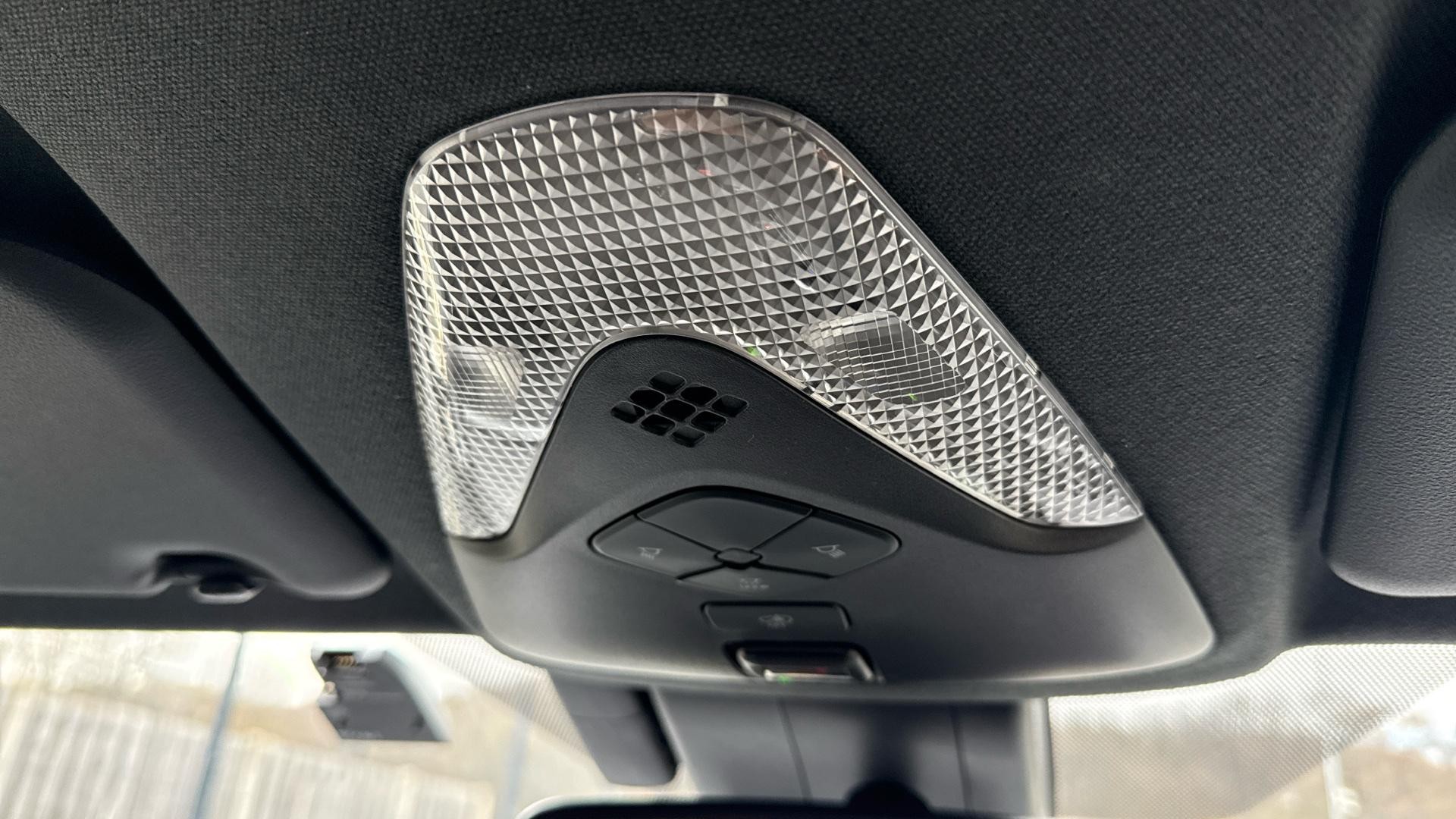 Toyota C-HR Image 39