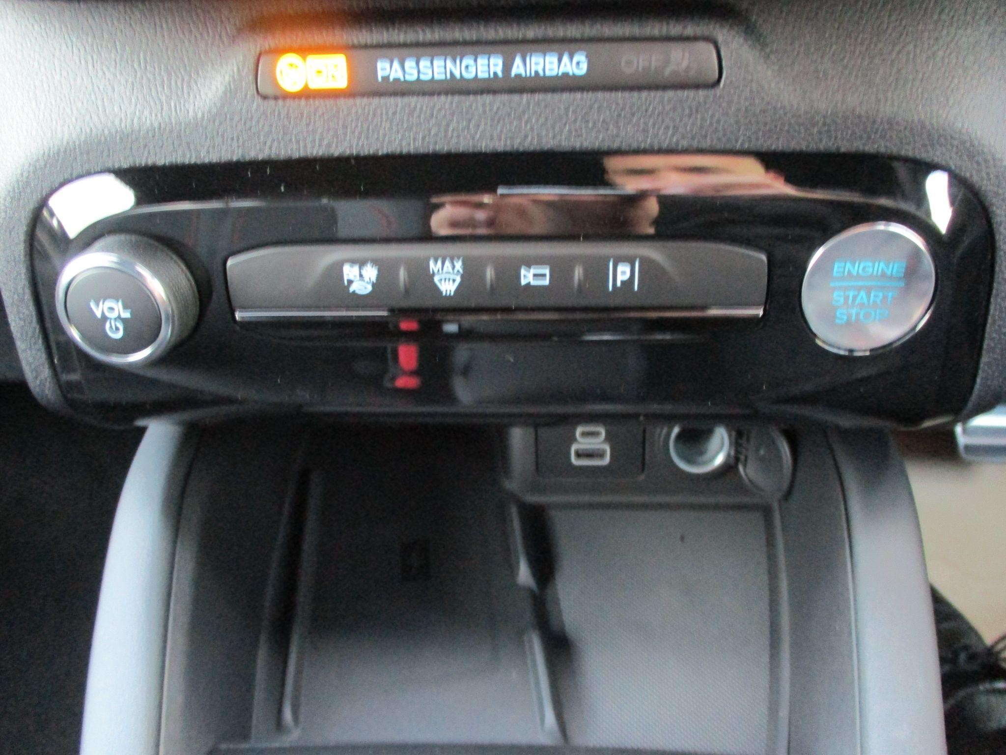 Ford Kuga Image 27