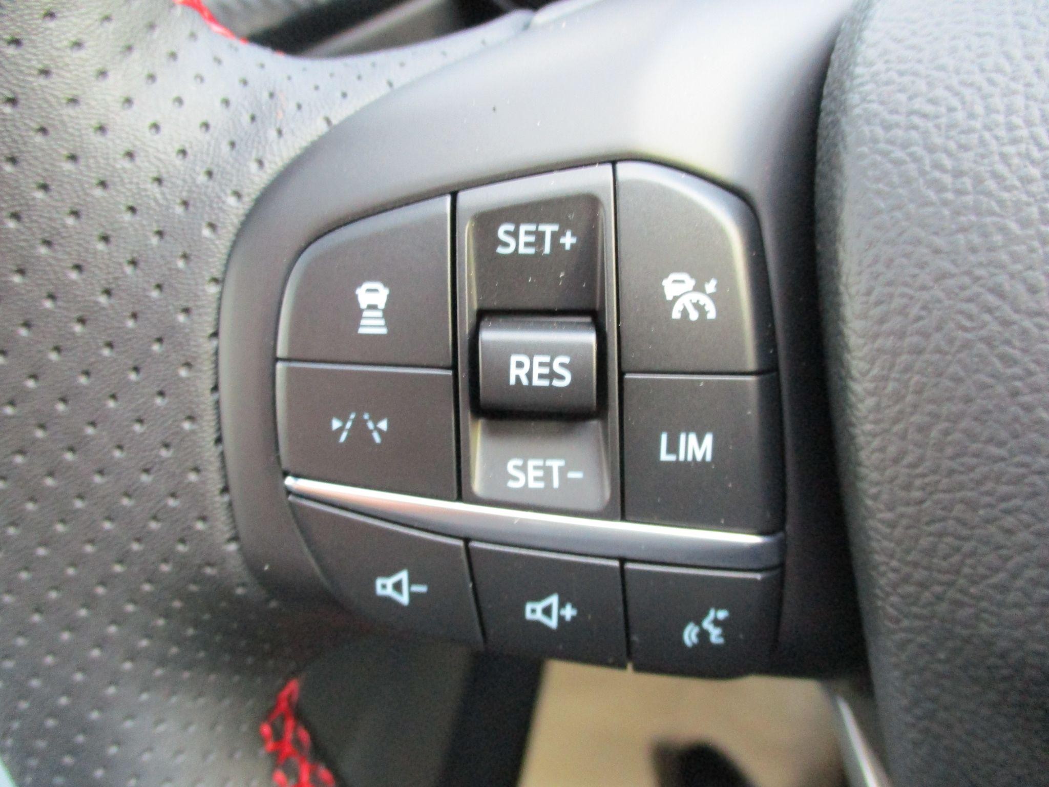Ford Kuga Image 28