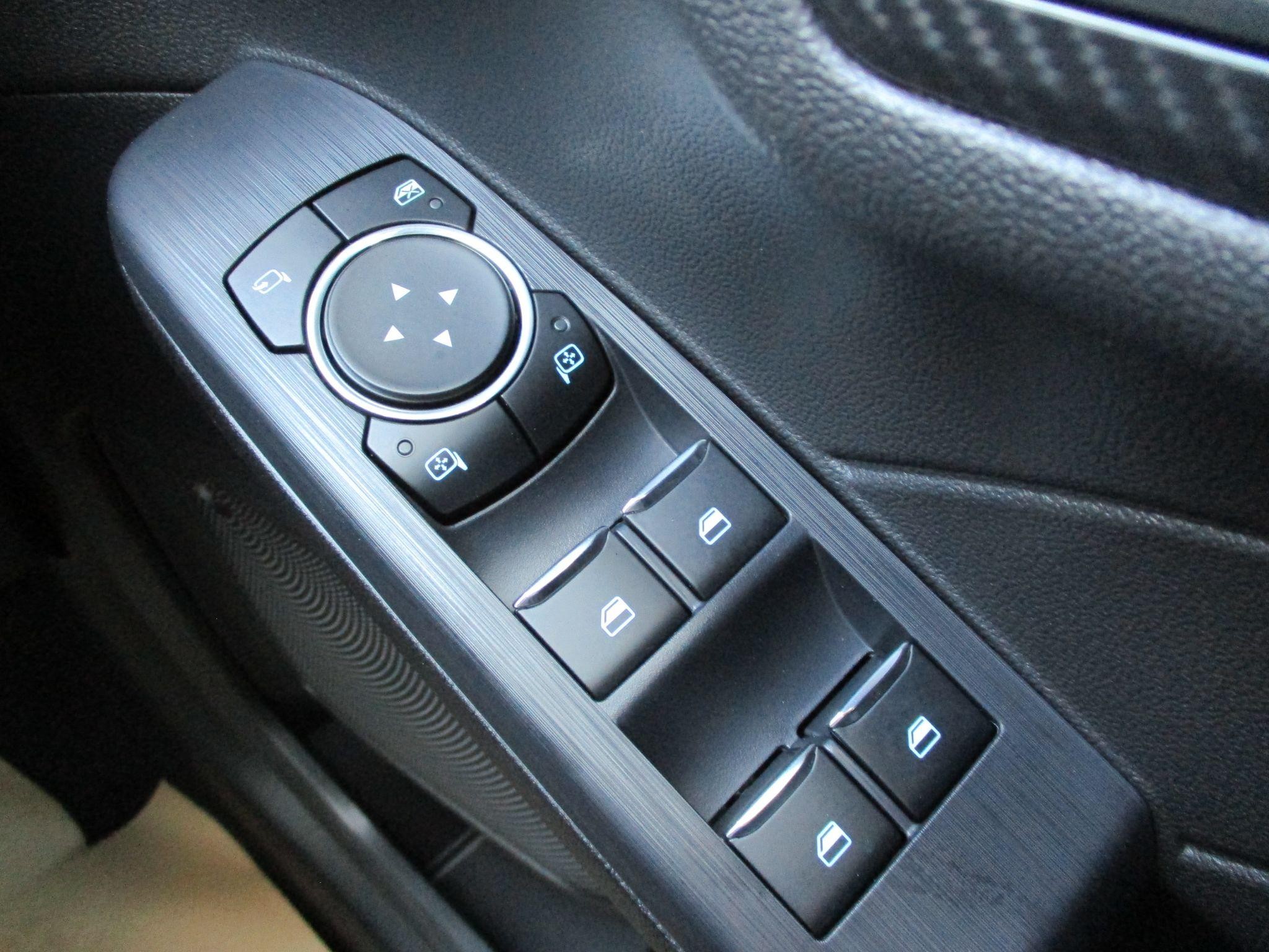 Ford Kuga Image 32