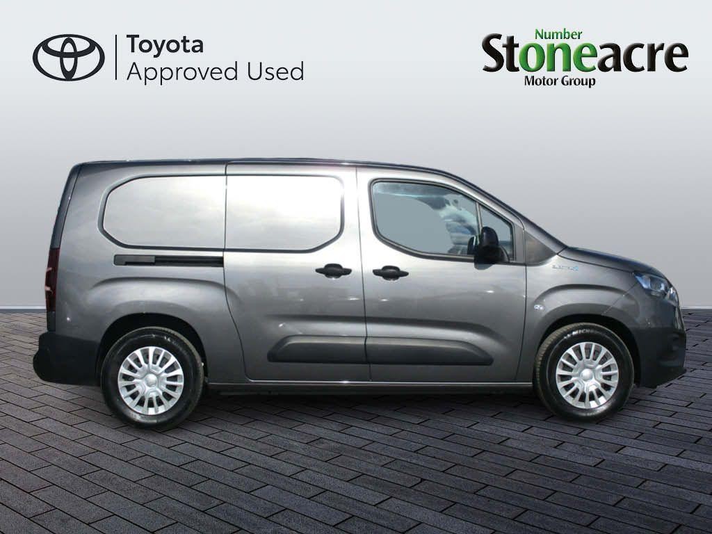 Toyota Proace City Image 4