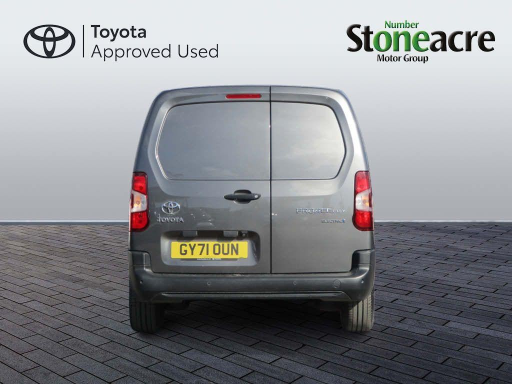 Toyota Proace City Image 6