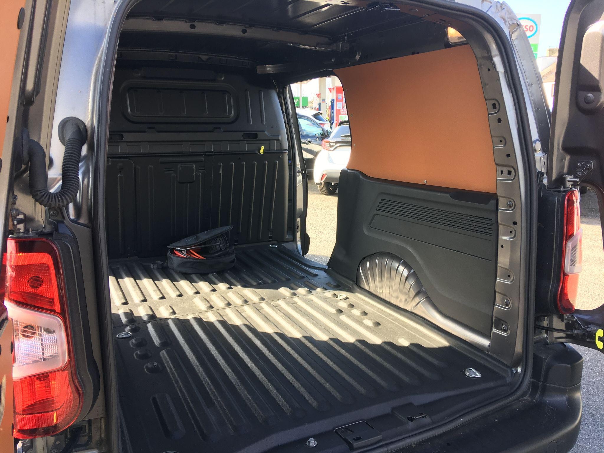 Toyota Proace City Image 16