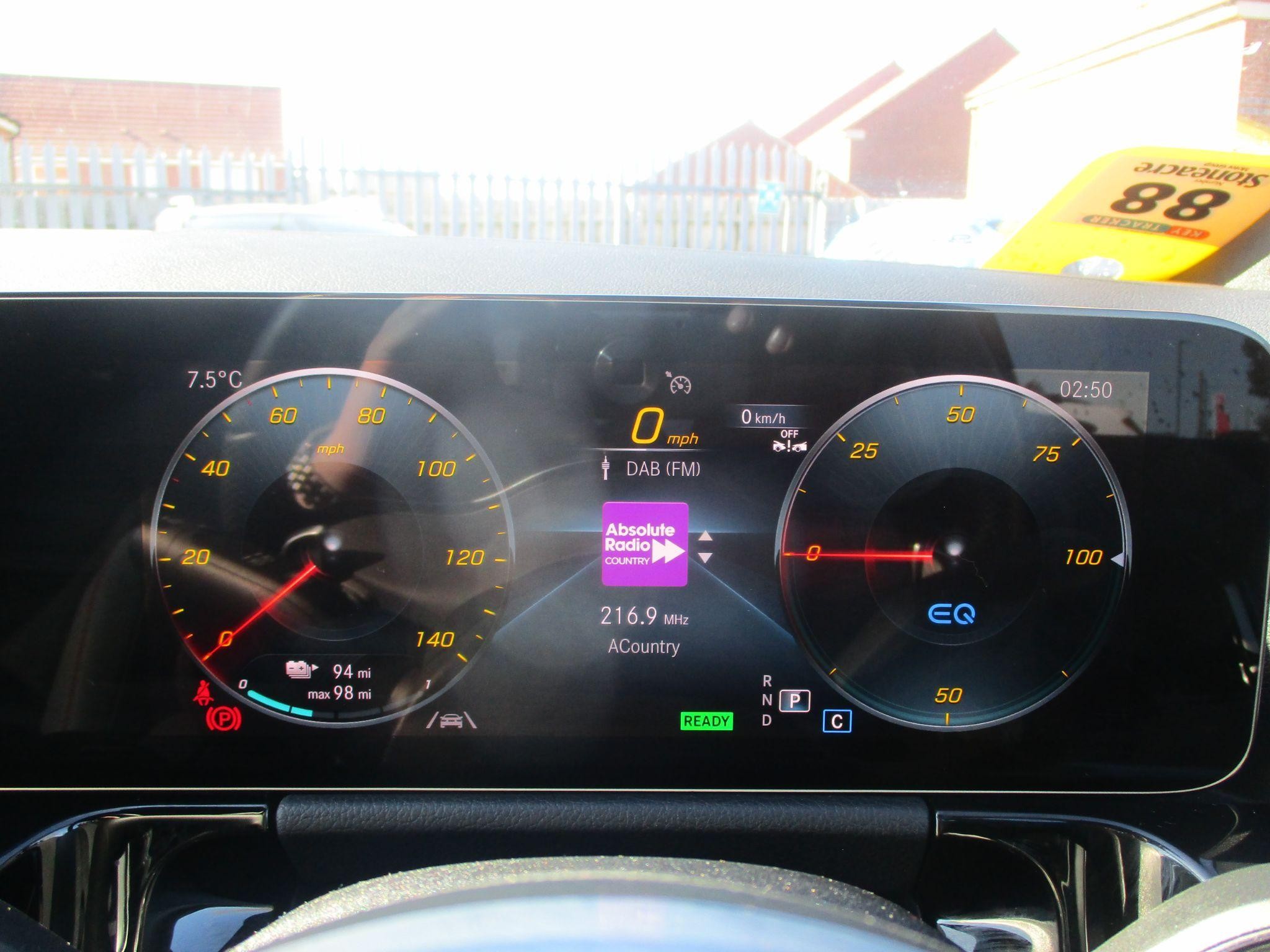 Mercedes-Benz EQA Image 26