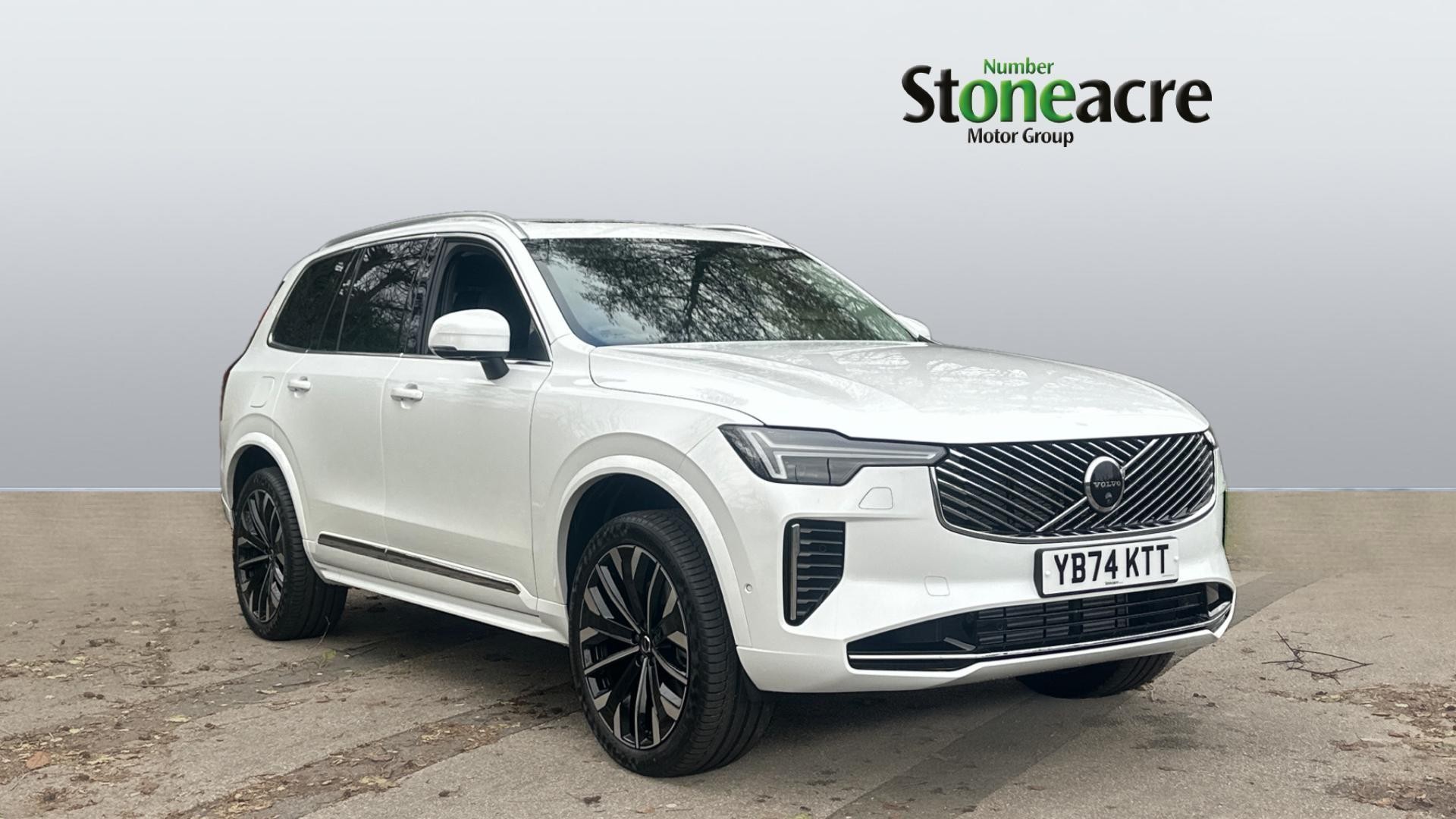 Volvo XC90 Image 1