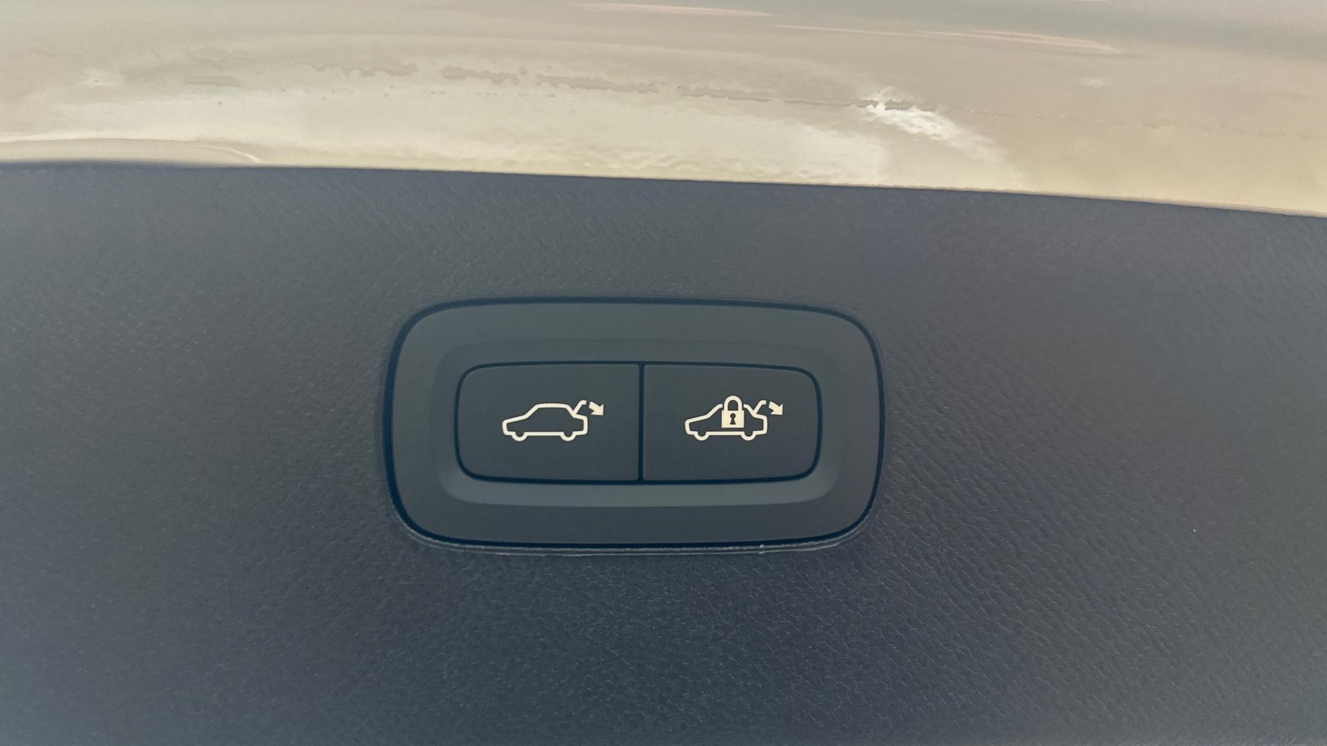 Volvo XC90 Image 22