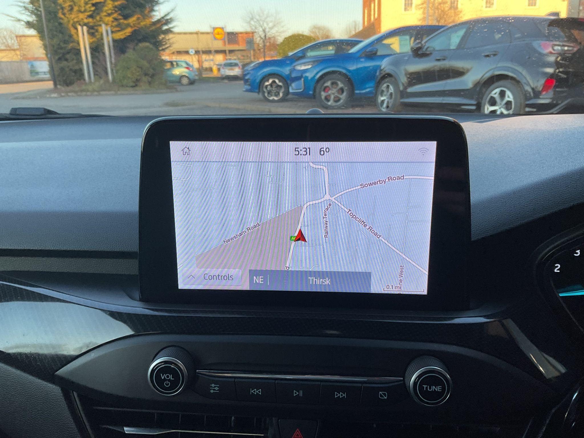 Ford Focus Image 17