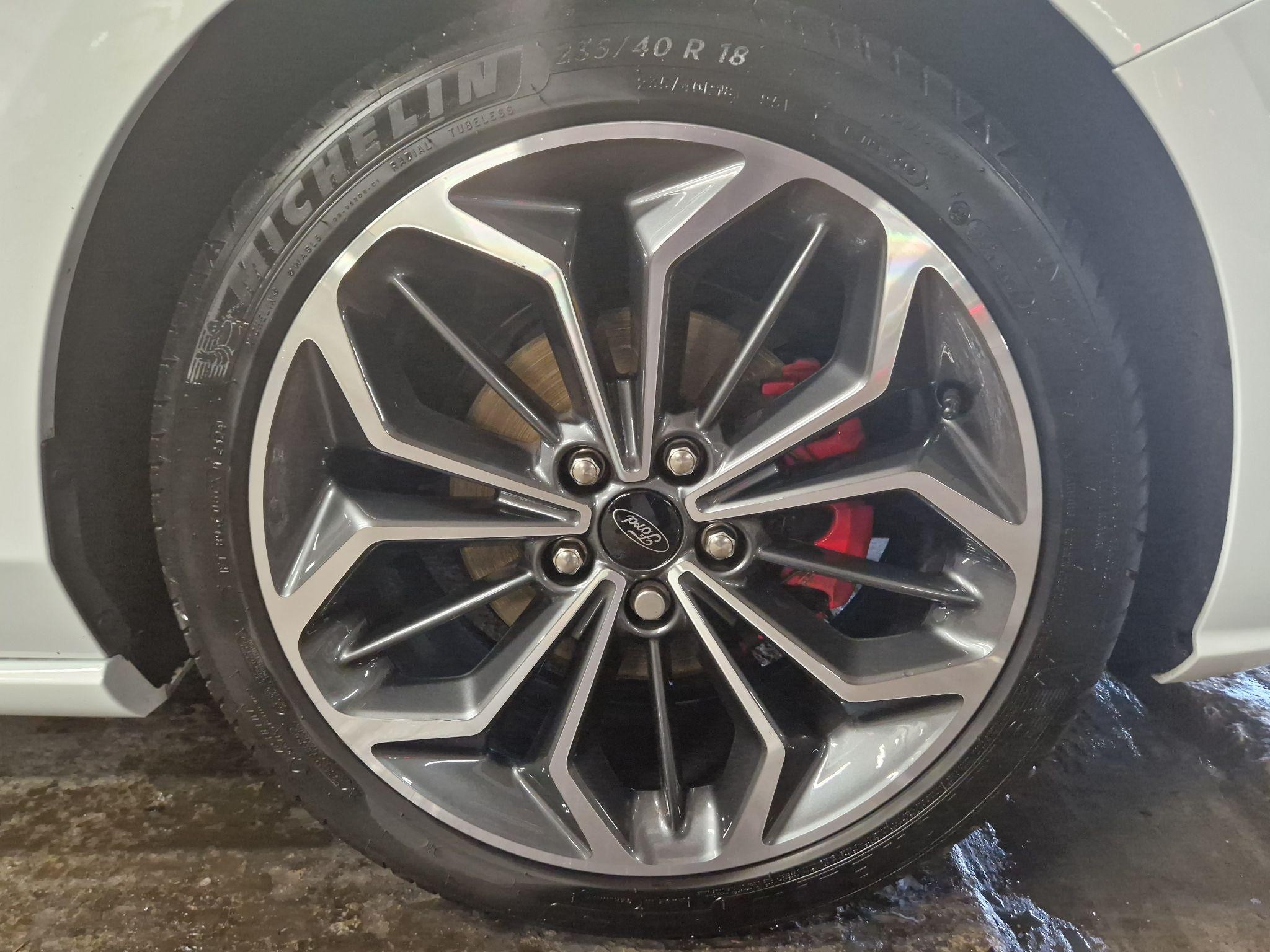 Ford Focus Image 14