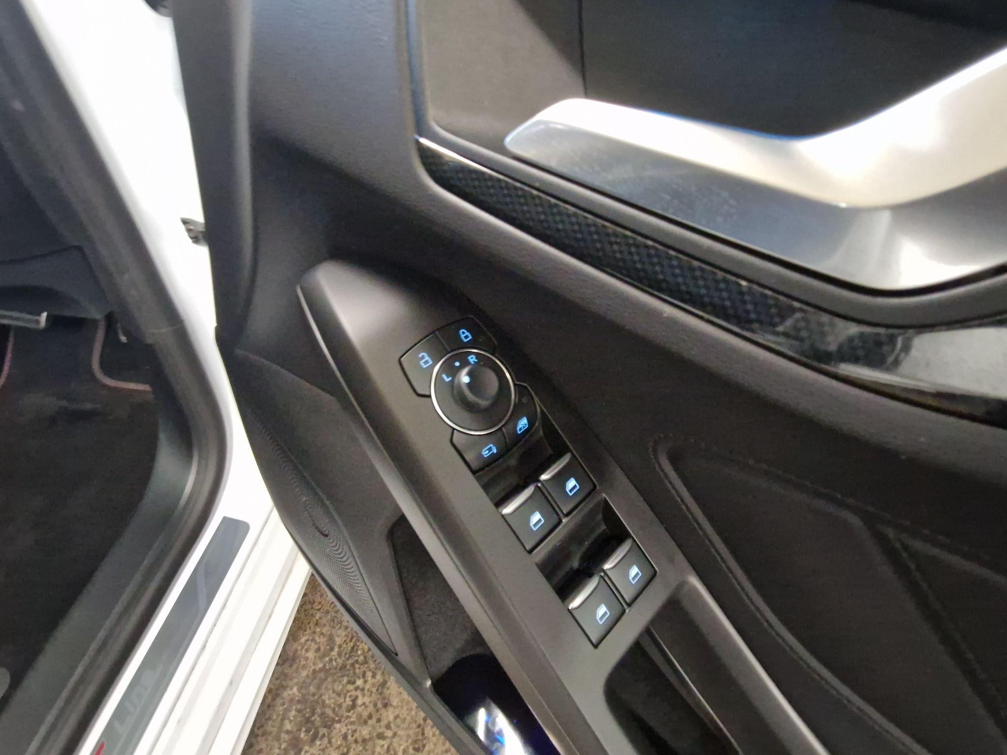 Ford Focus Image 20