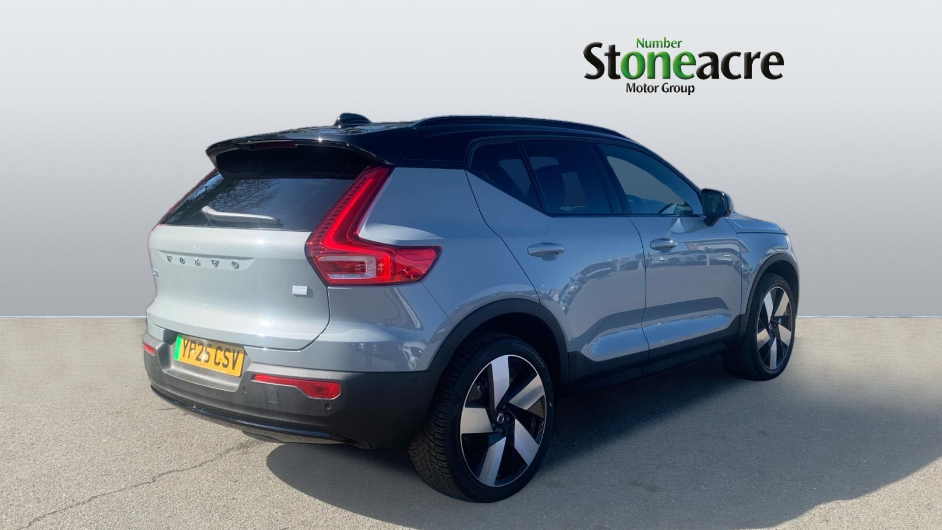 Volvo XC40 Recharge Electric Image 7