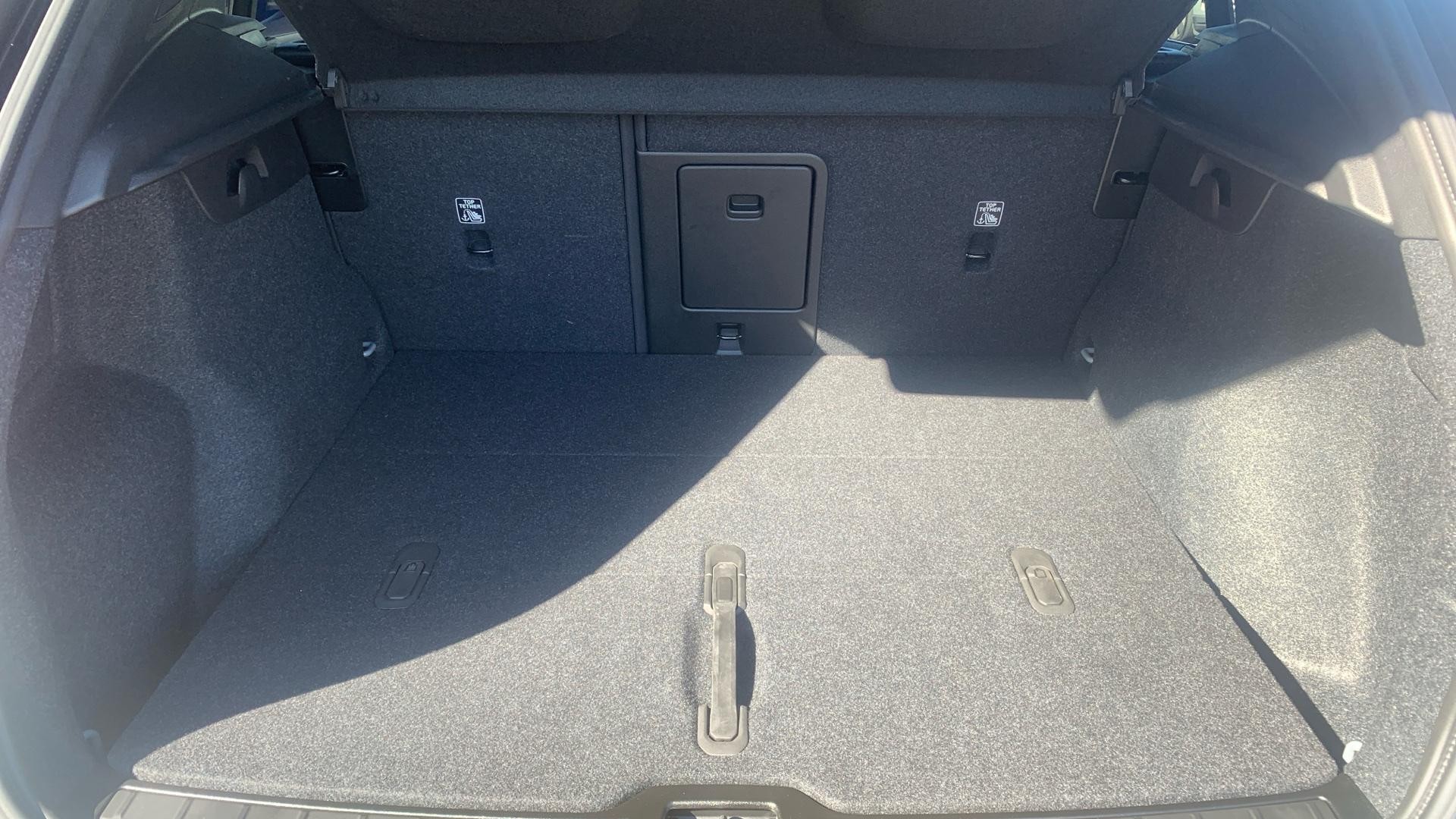 Volvo XC40 Recharge Electric Image 17