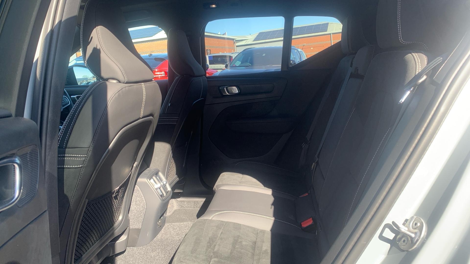 Volvo XC40 Recharge Electric Image 32