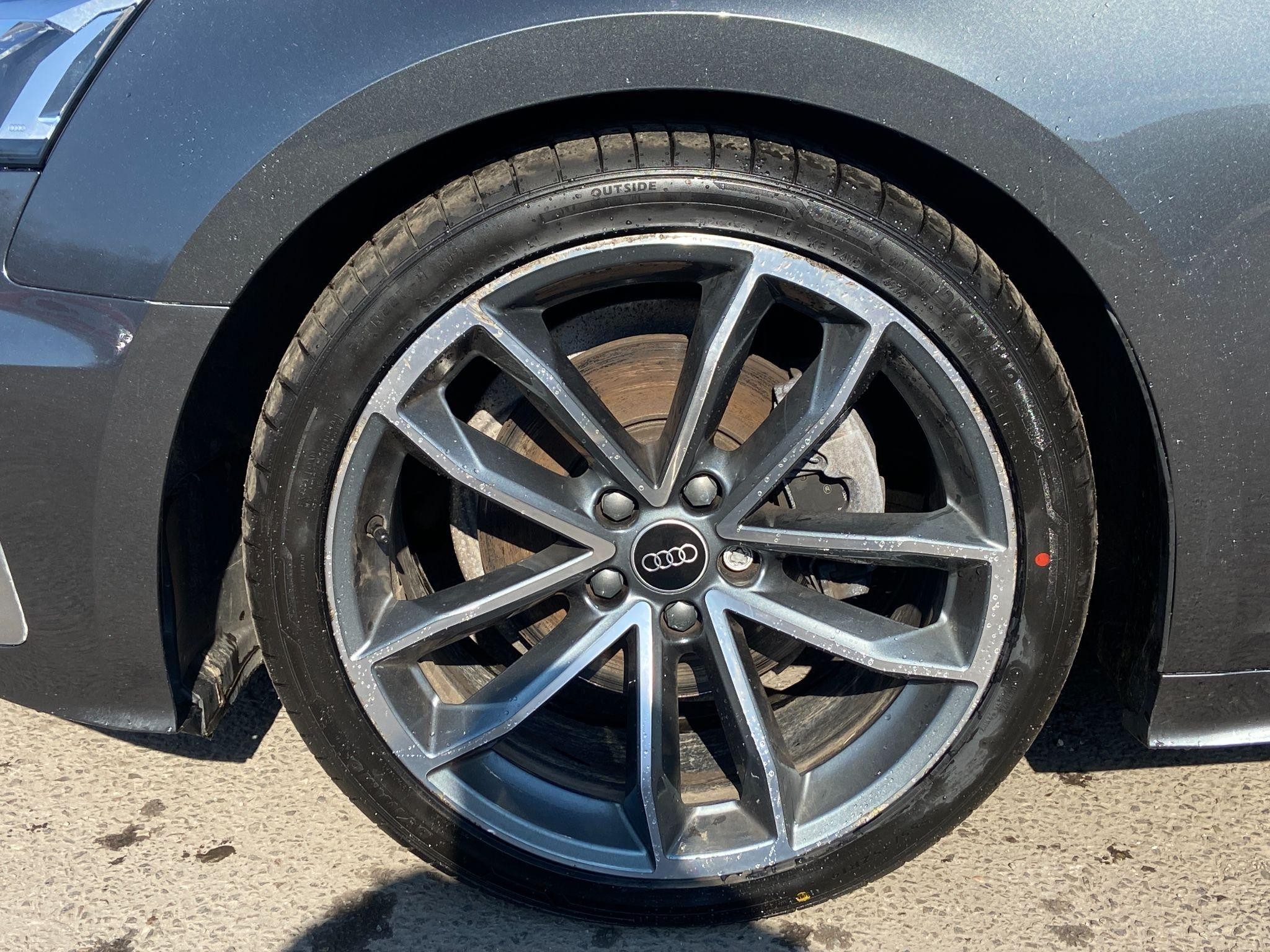 Audi A5 Image 7