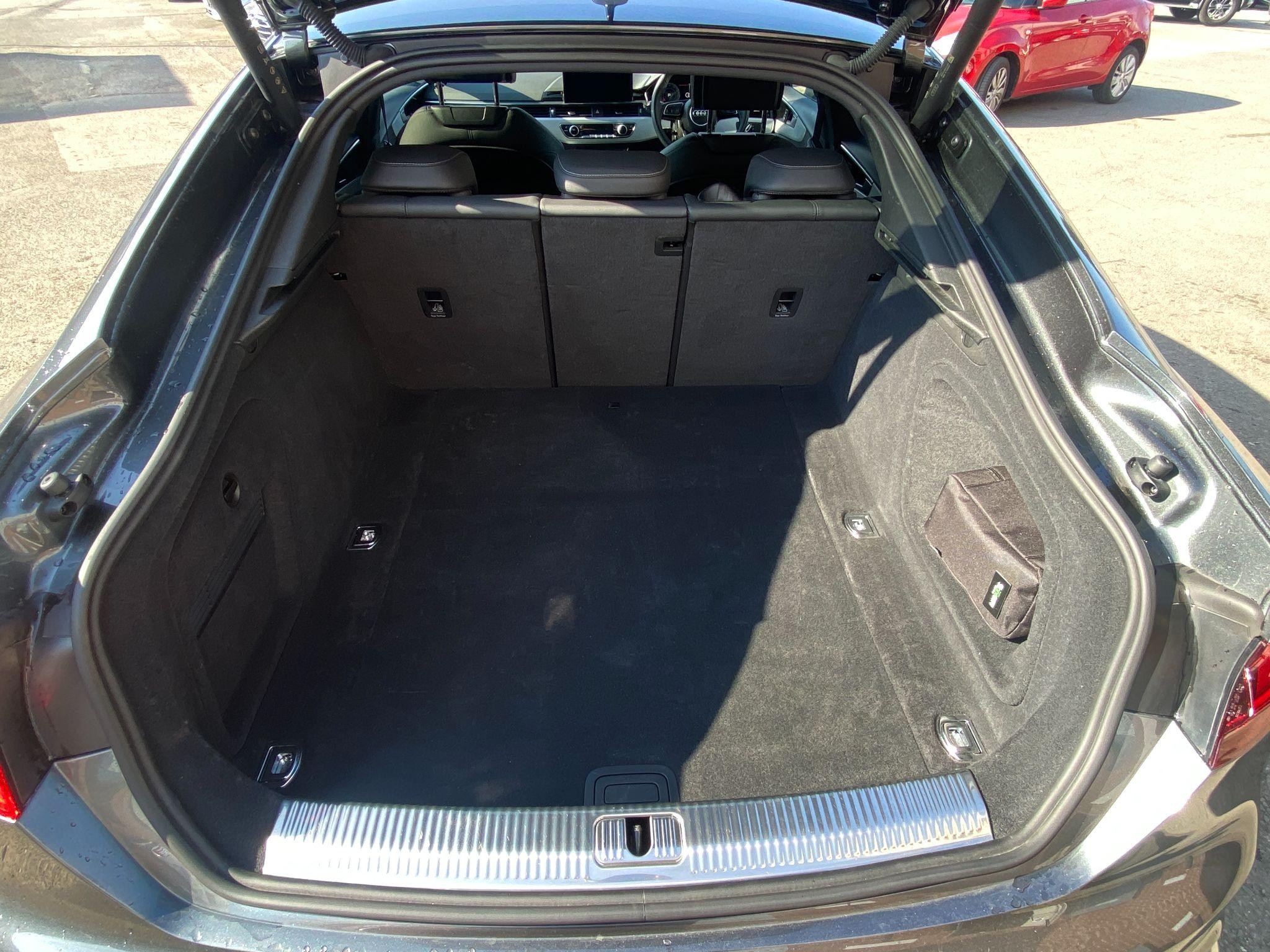 Audi A5 Image 8