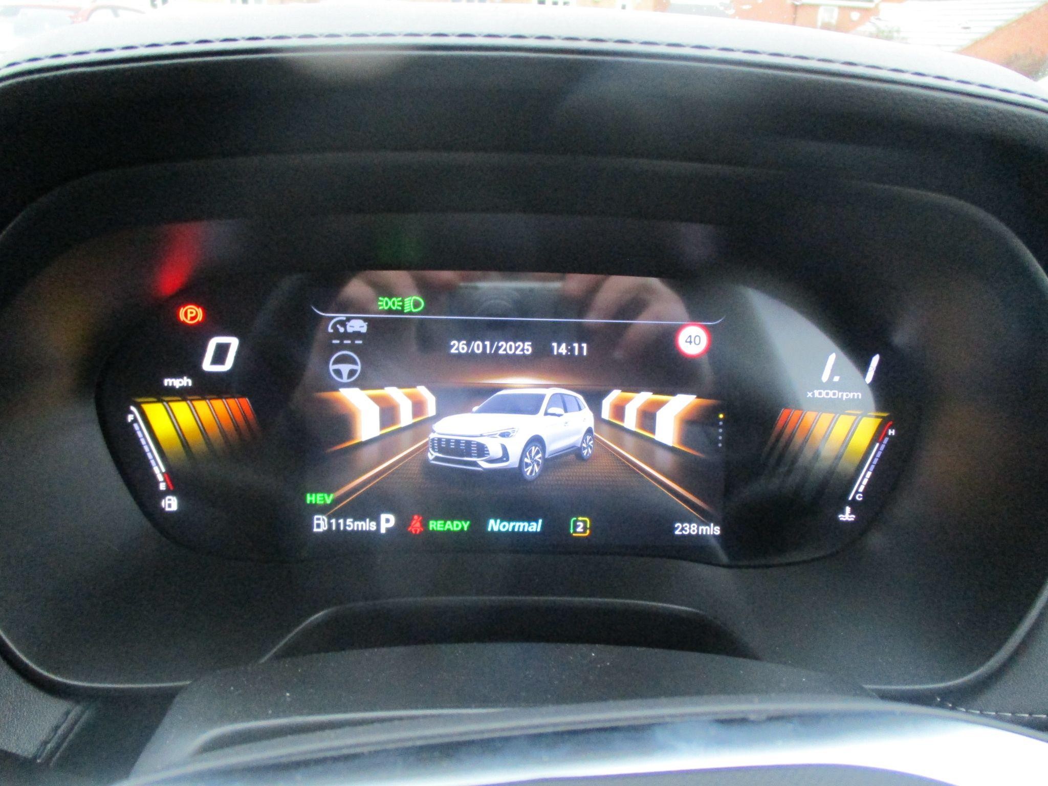 MG ZS Hybrid+ Image 19