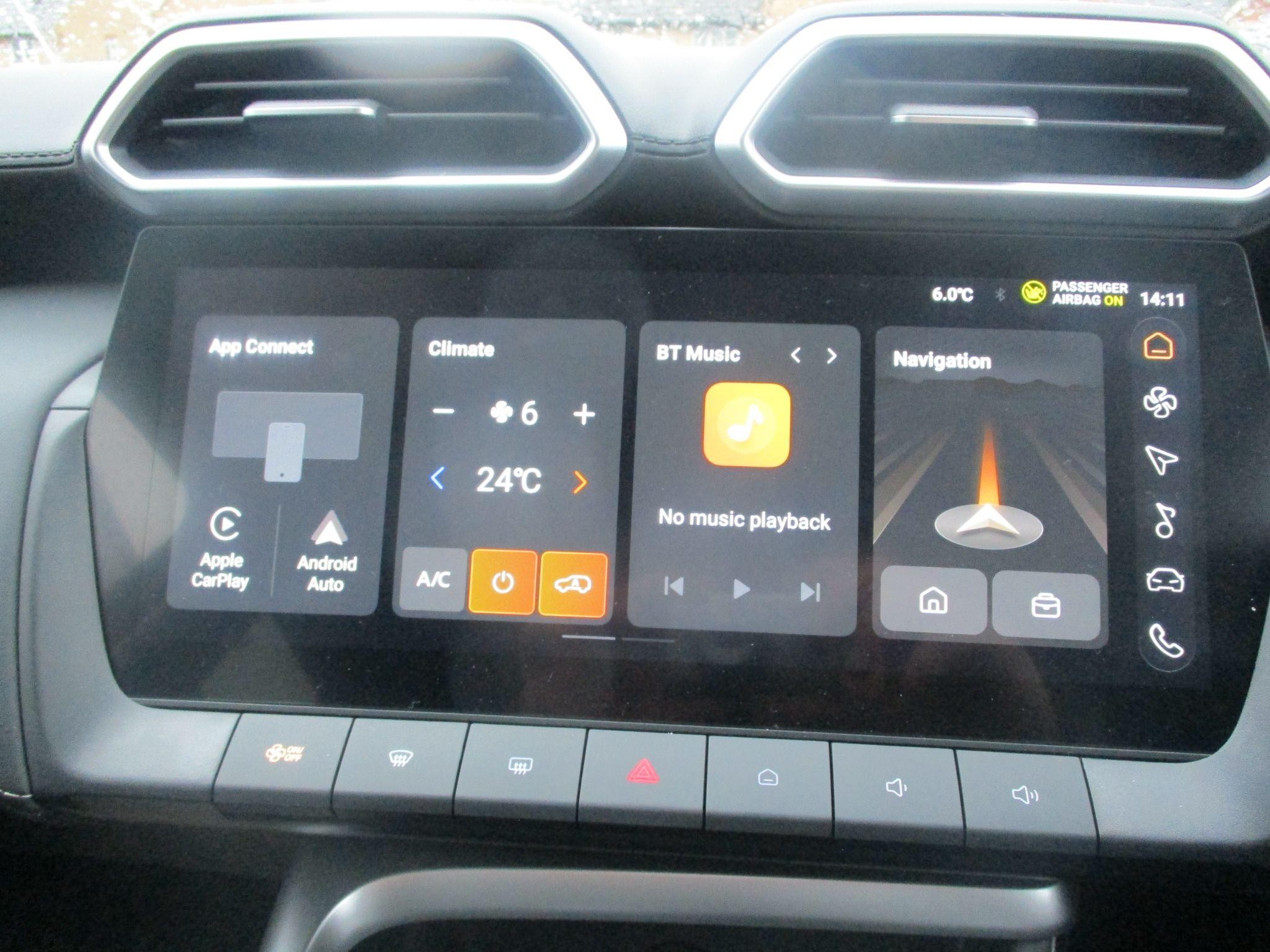 MG ZS Hybrid+ Image 21