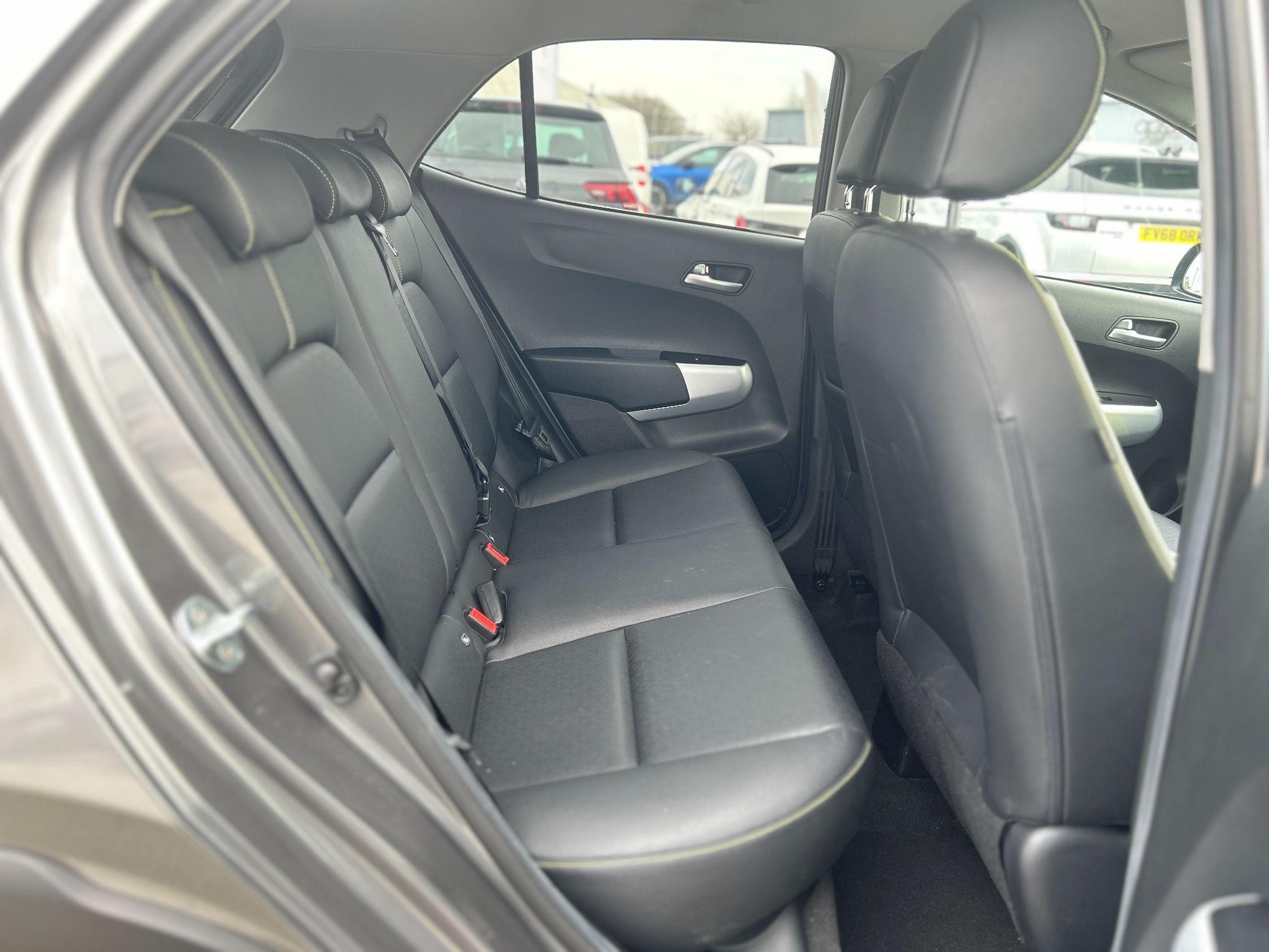 Kia Picanto Image 12