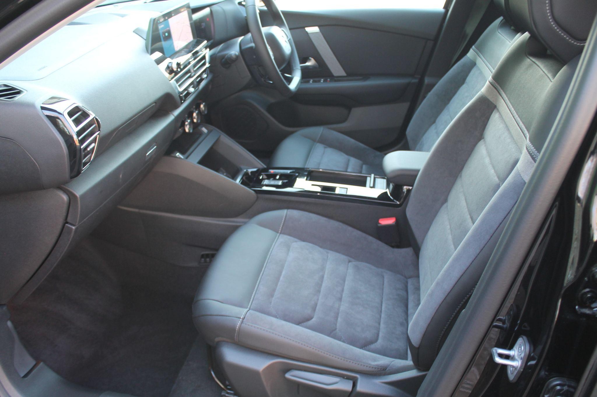 Citroen e-C4 X Image 13