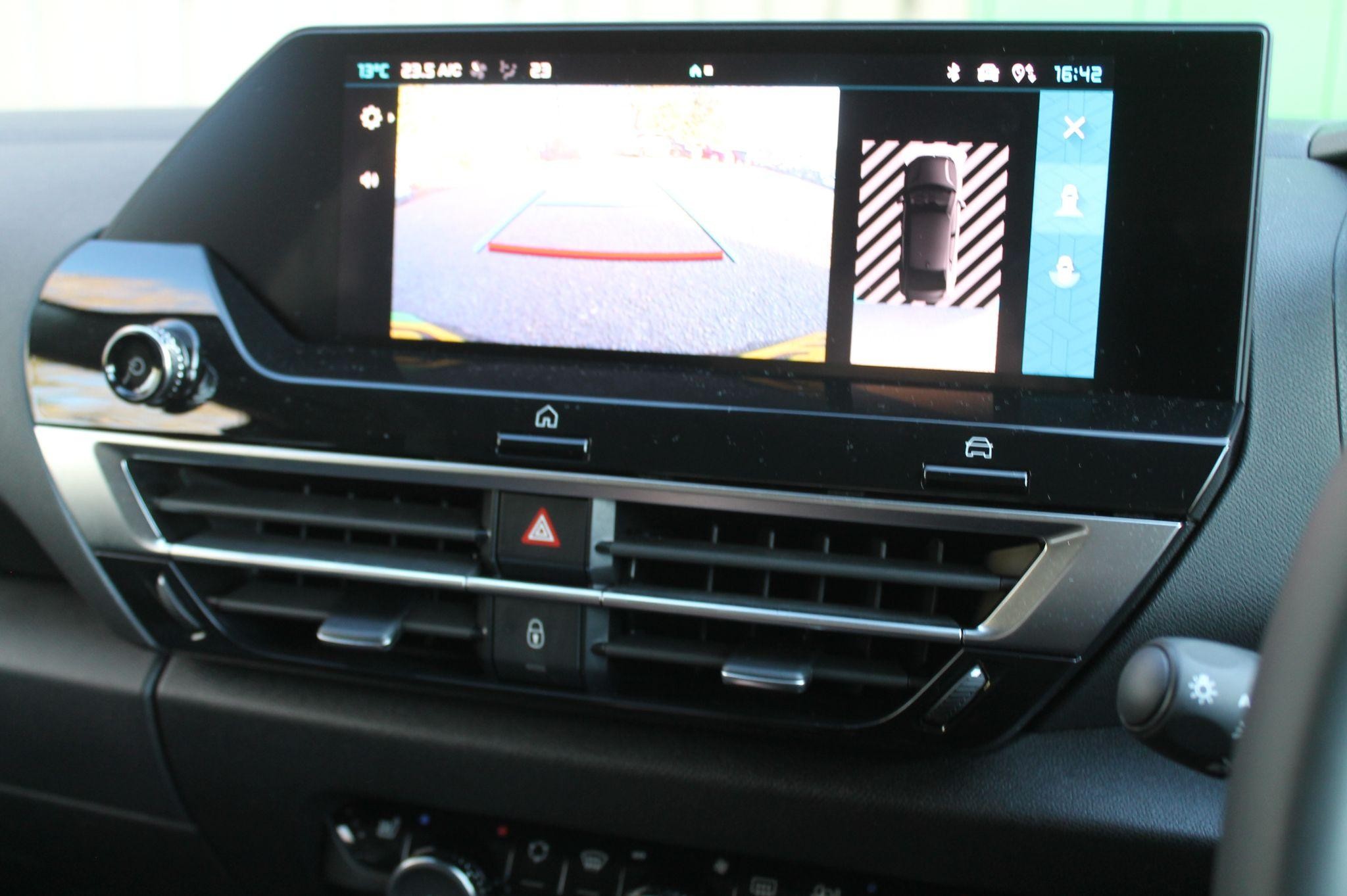 Citroen e-C4 X Image 16