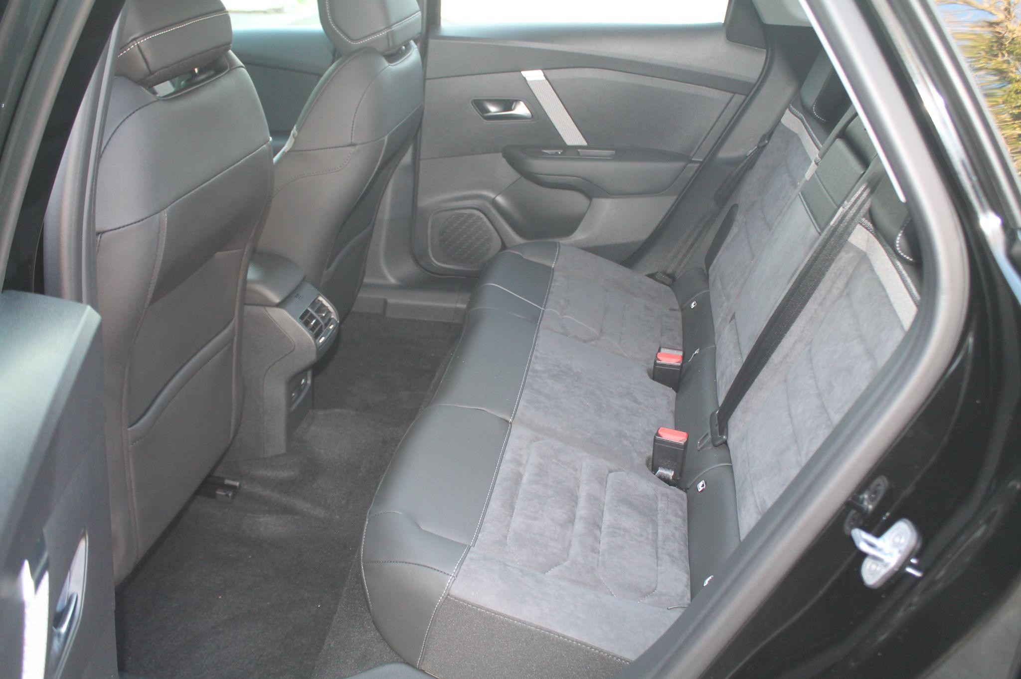 Citroen e-C4 X Image 19