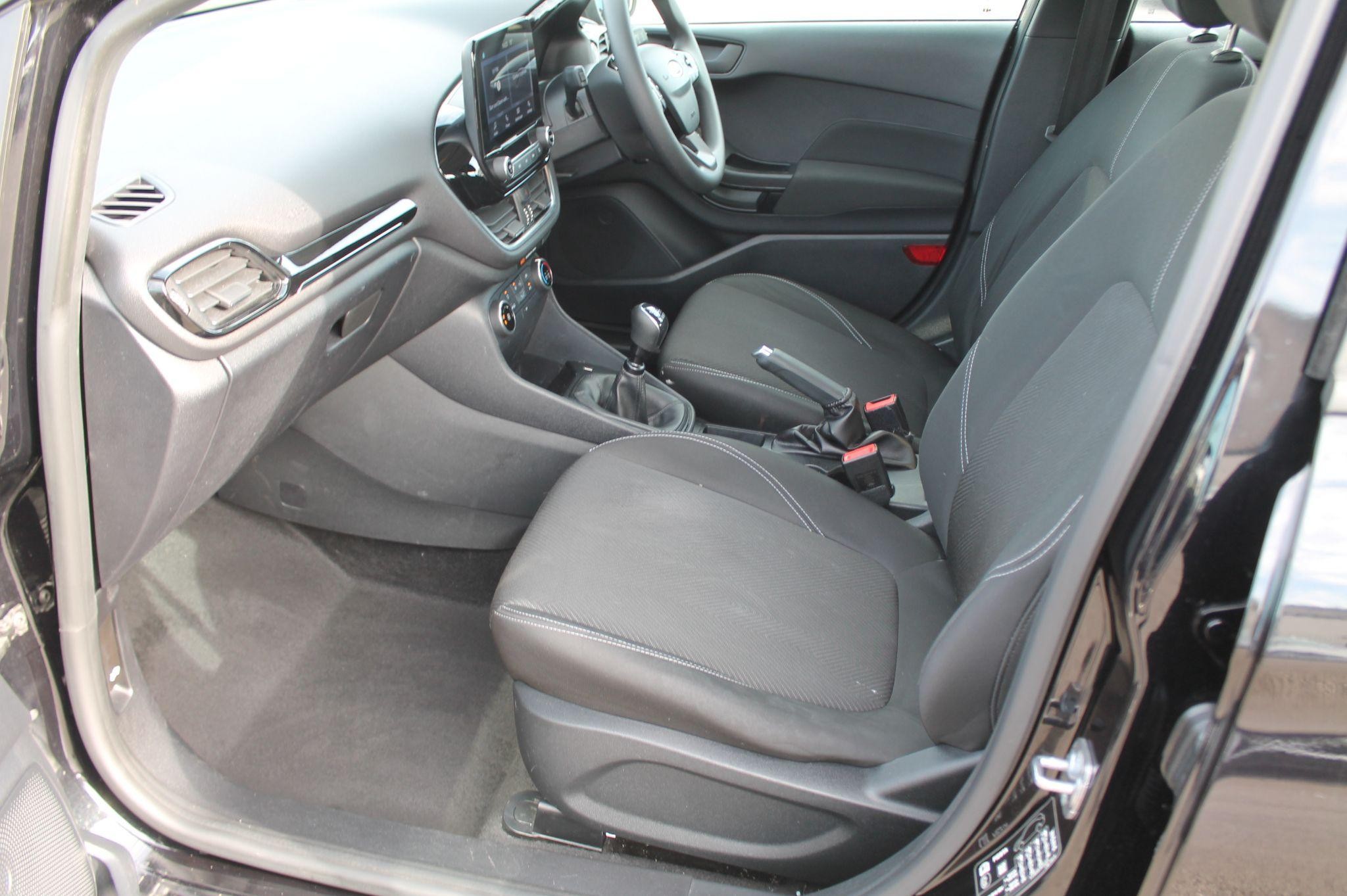 Ford Fiesta Image 13