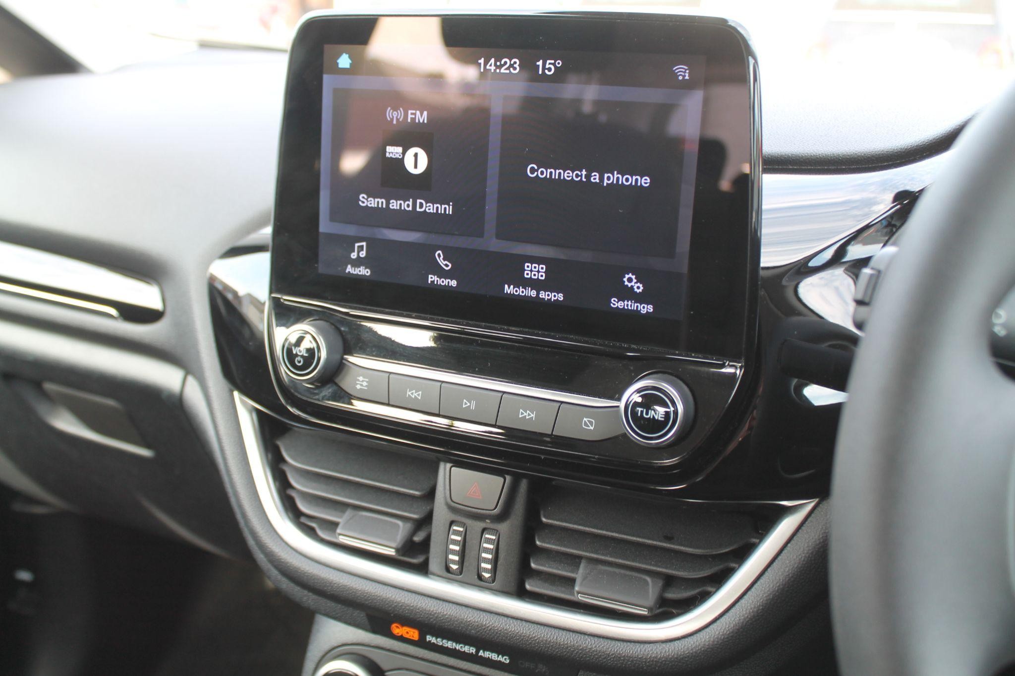 Ford Fiesta Image 16