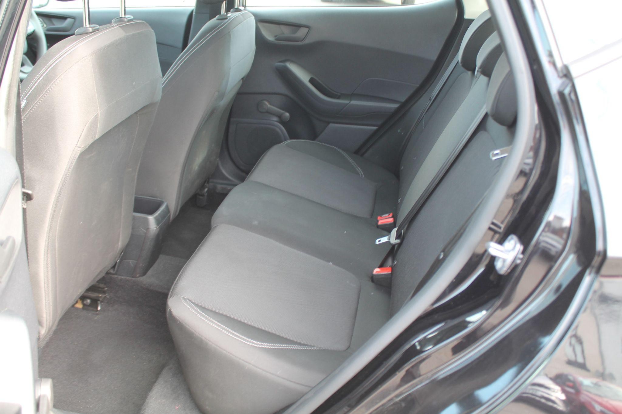 Ford Fiesta Image 22