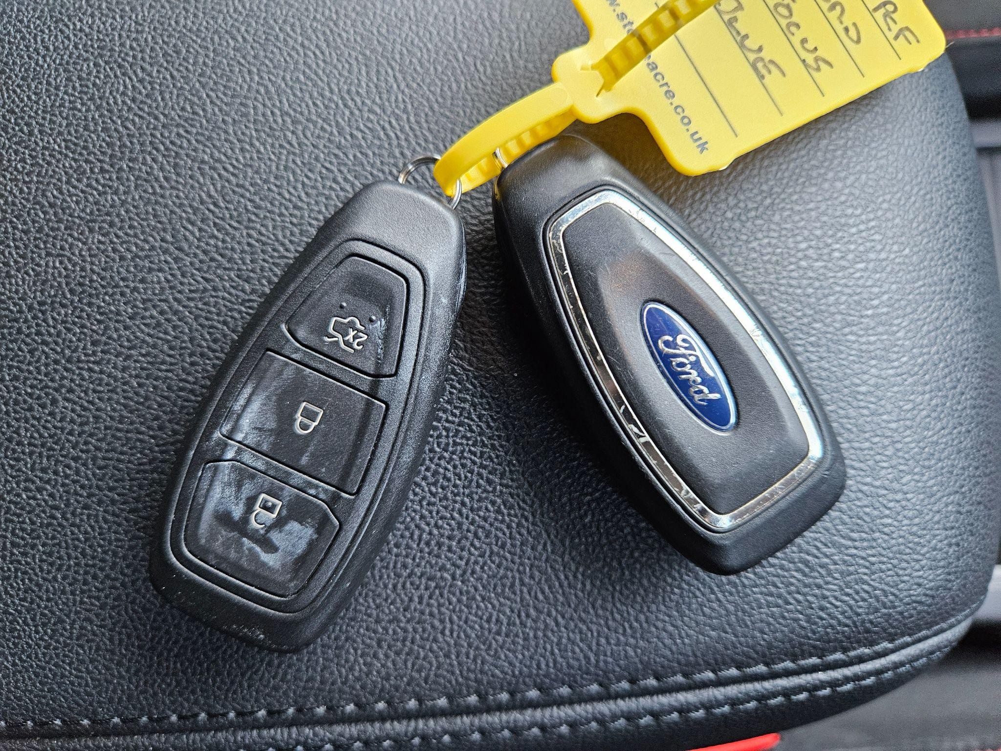 Ford Focus Image 19