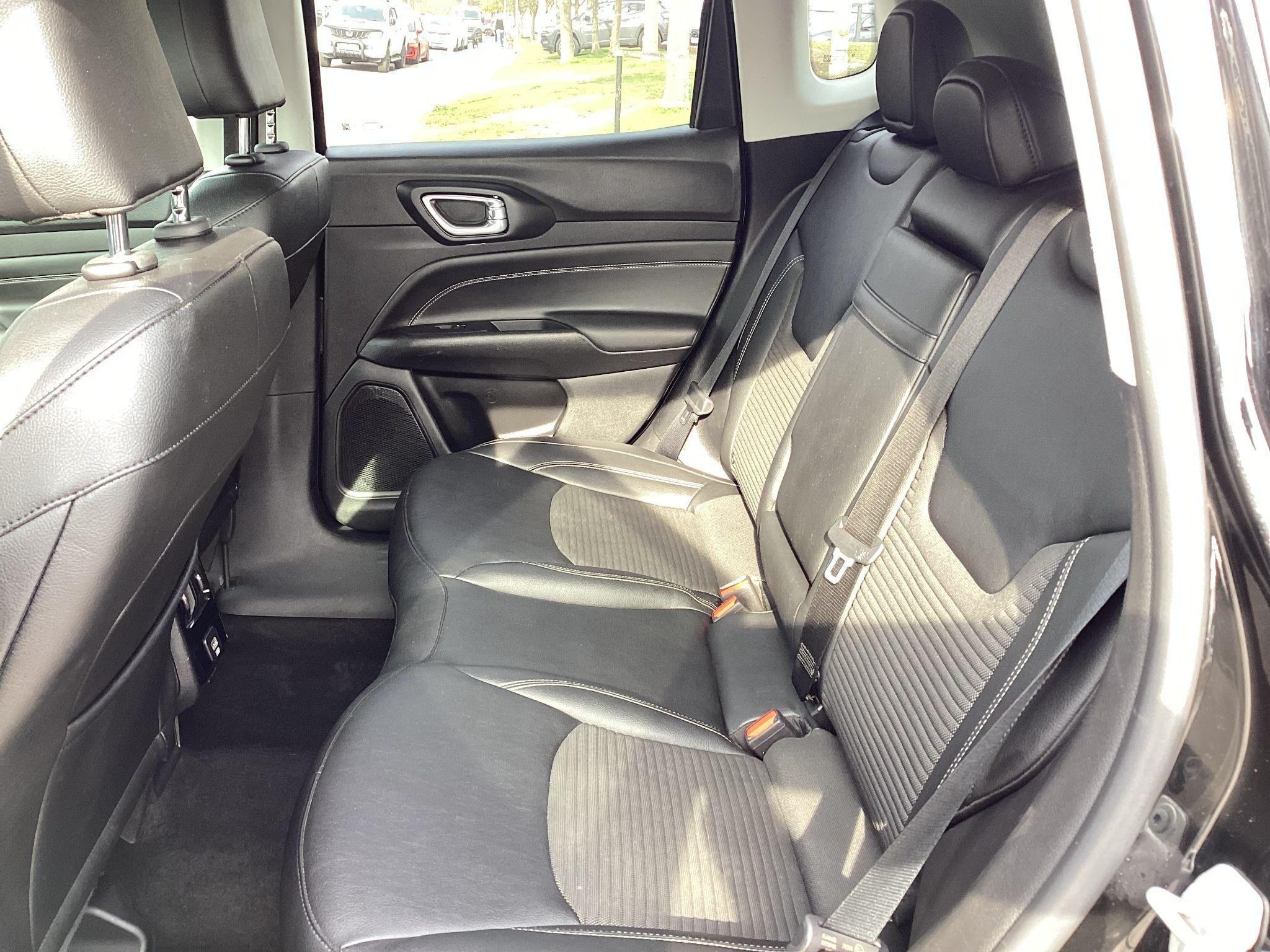 Jeep Compass Image 17