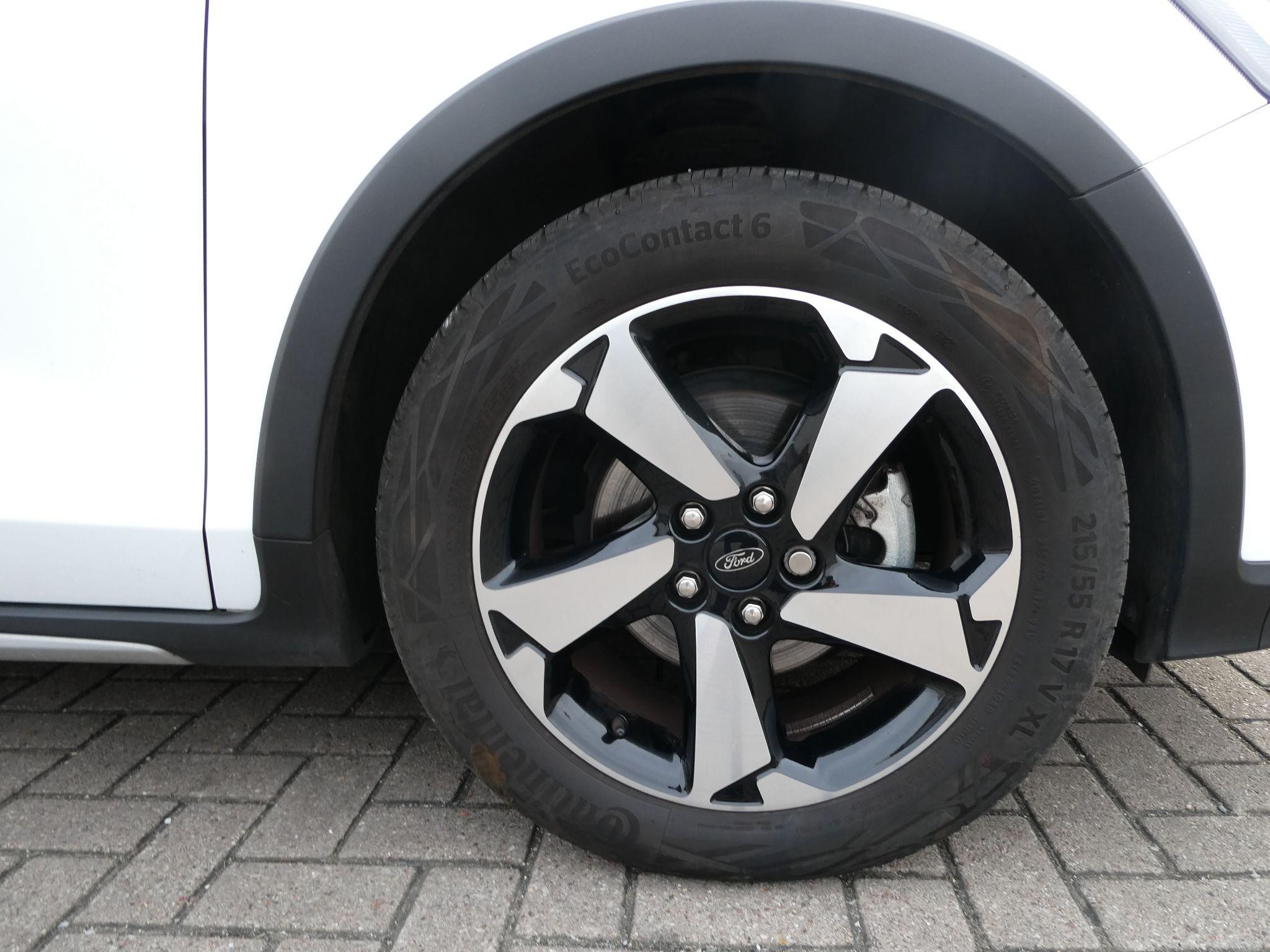 Ford Focus Image 9