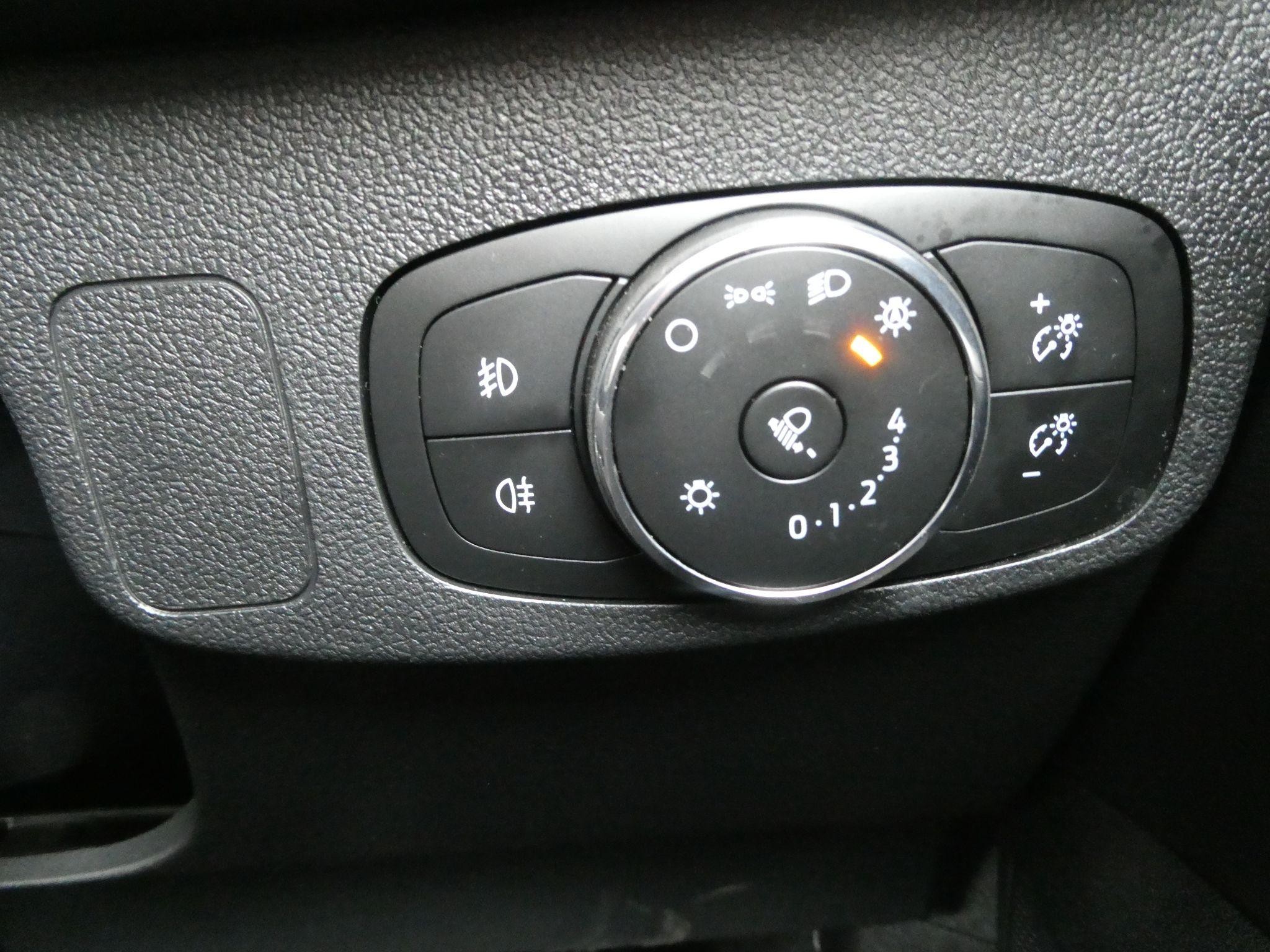 Ford Focus Image 22