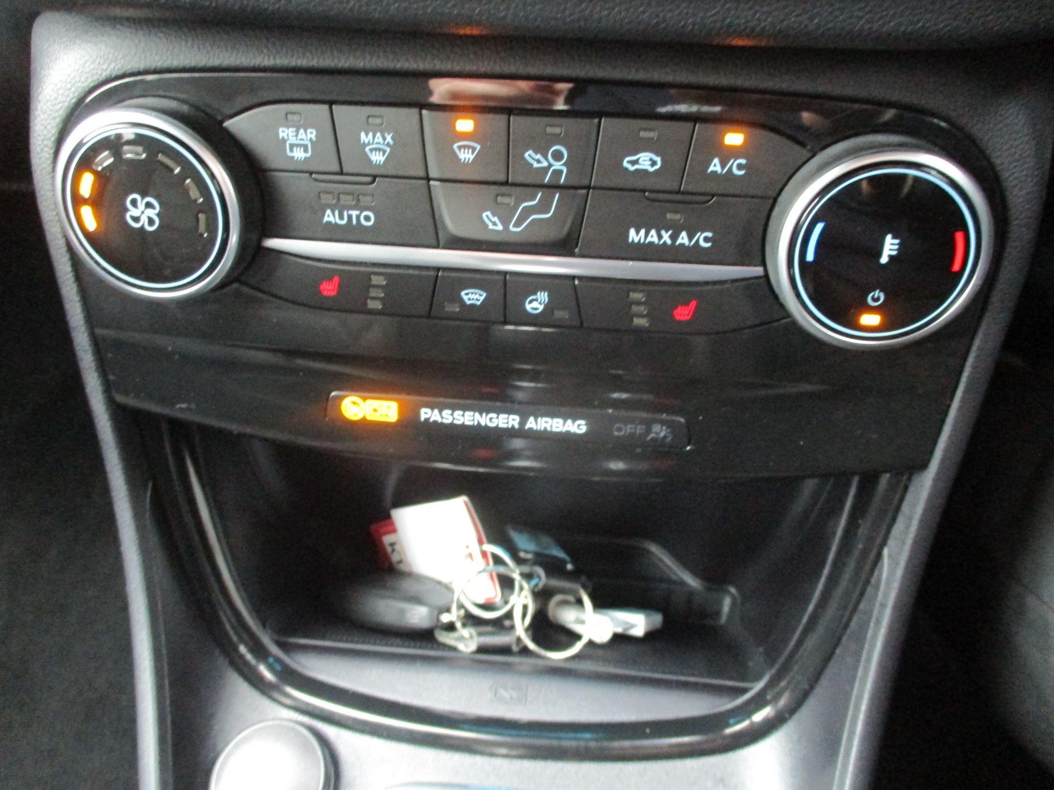 Ford Puma Image 17