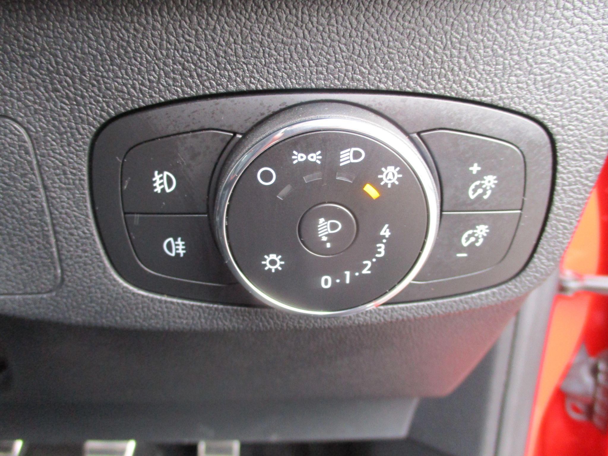 Ford Focus Image 14