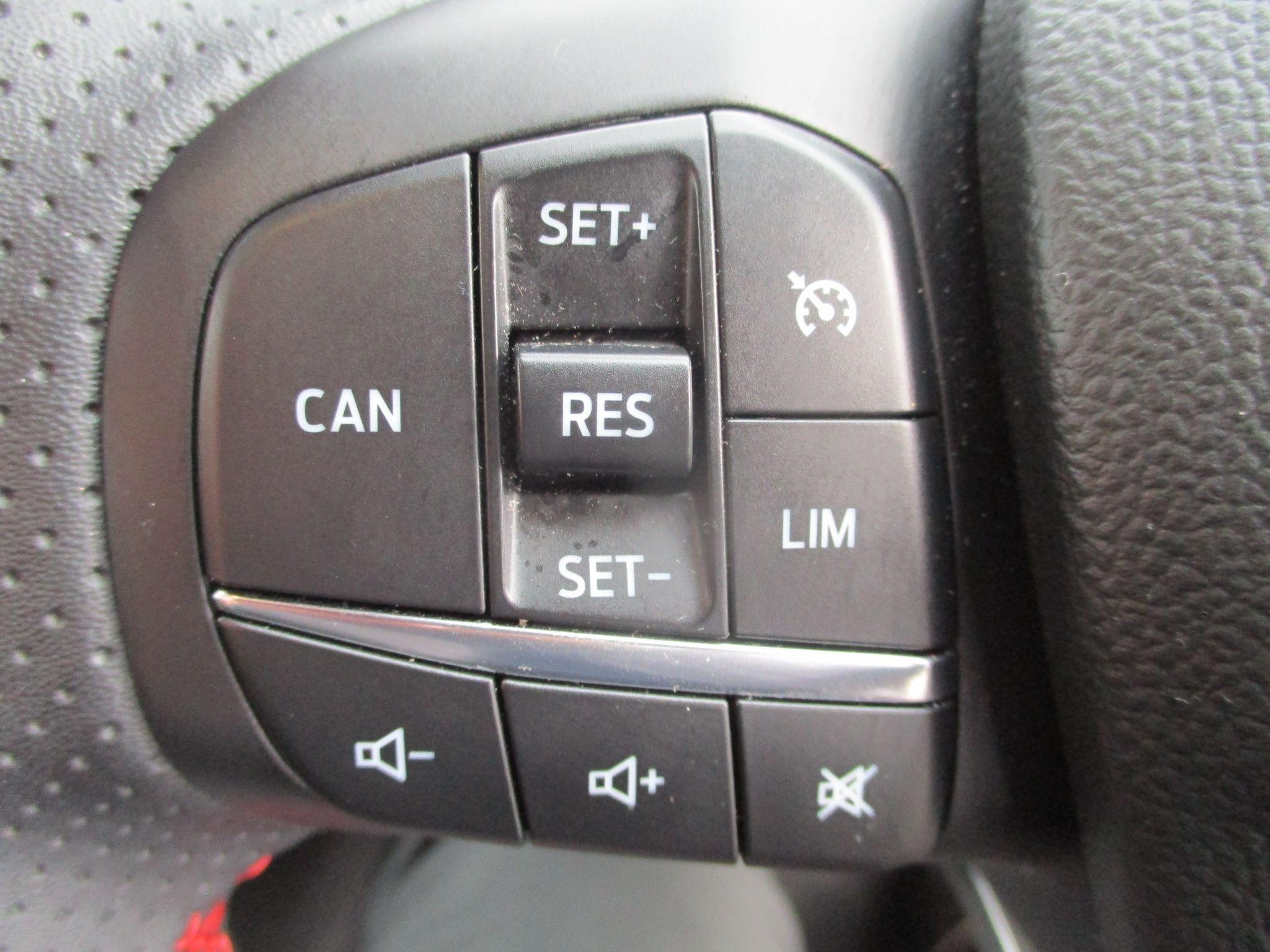 Ford Focus Image 15