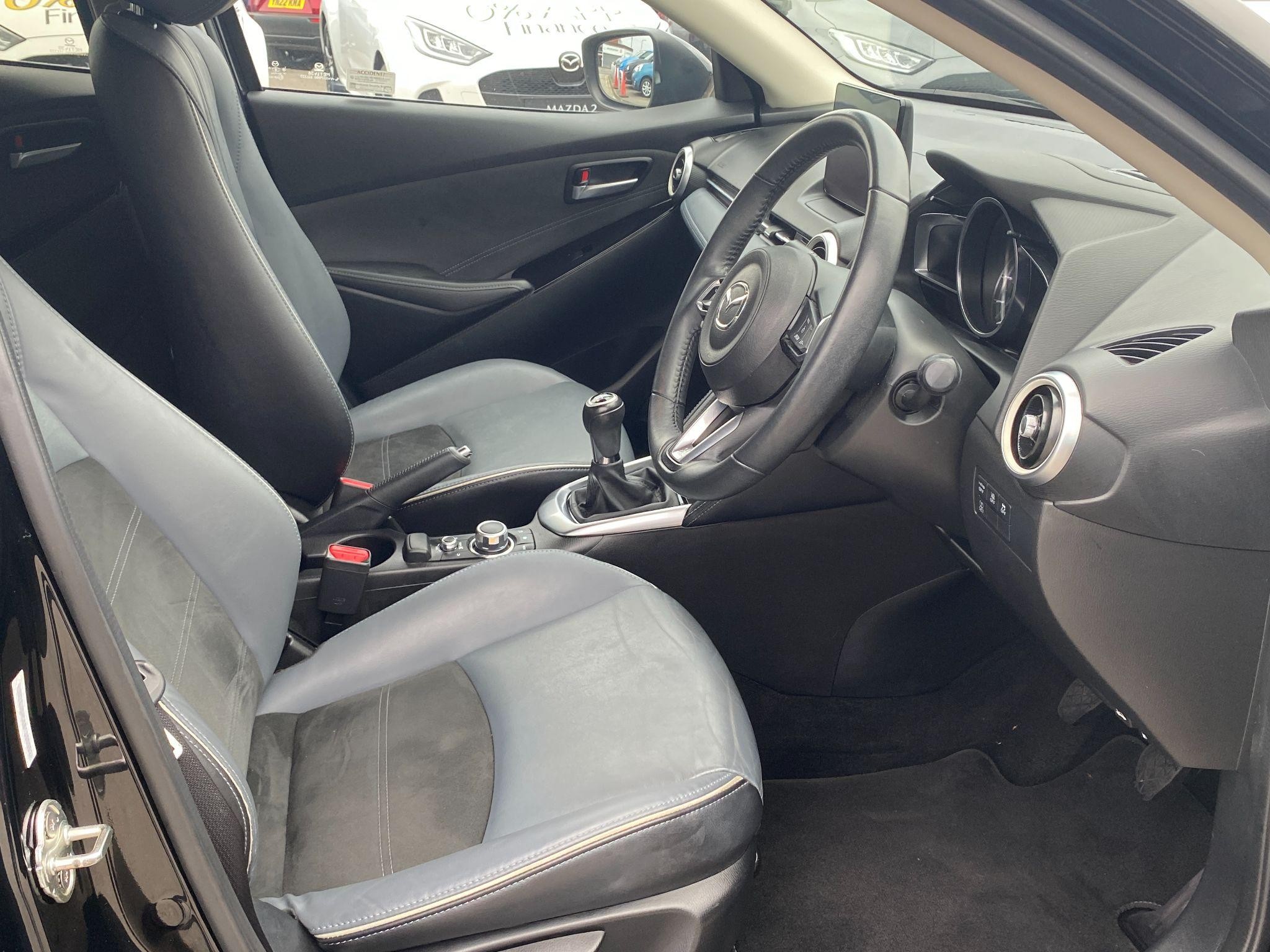 Mazda2 Image 10
