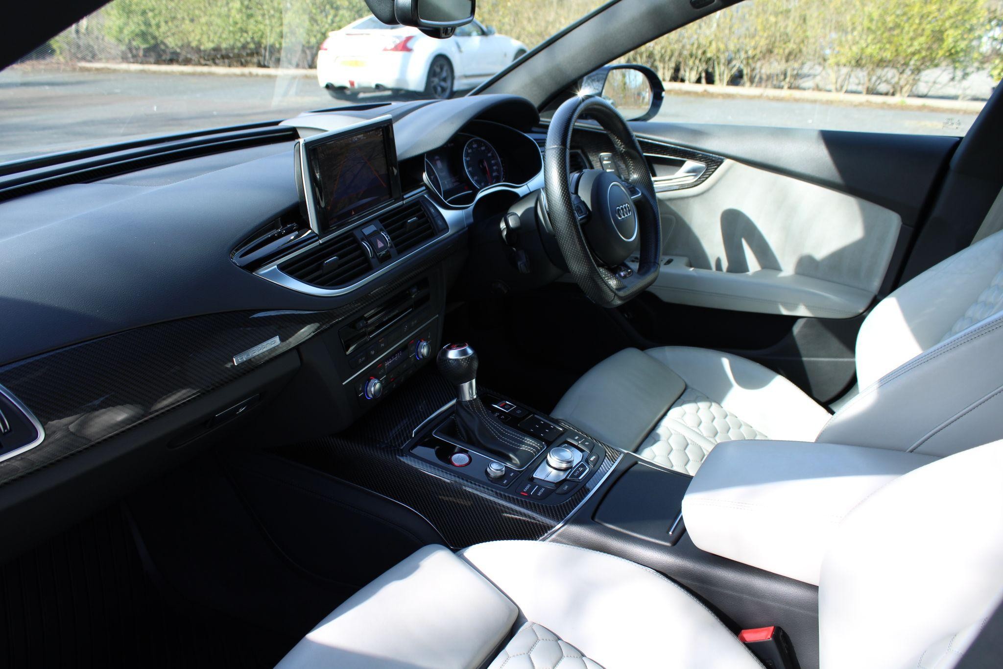 Audi RS 7 Image 12