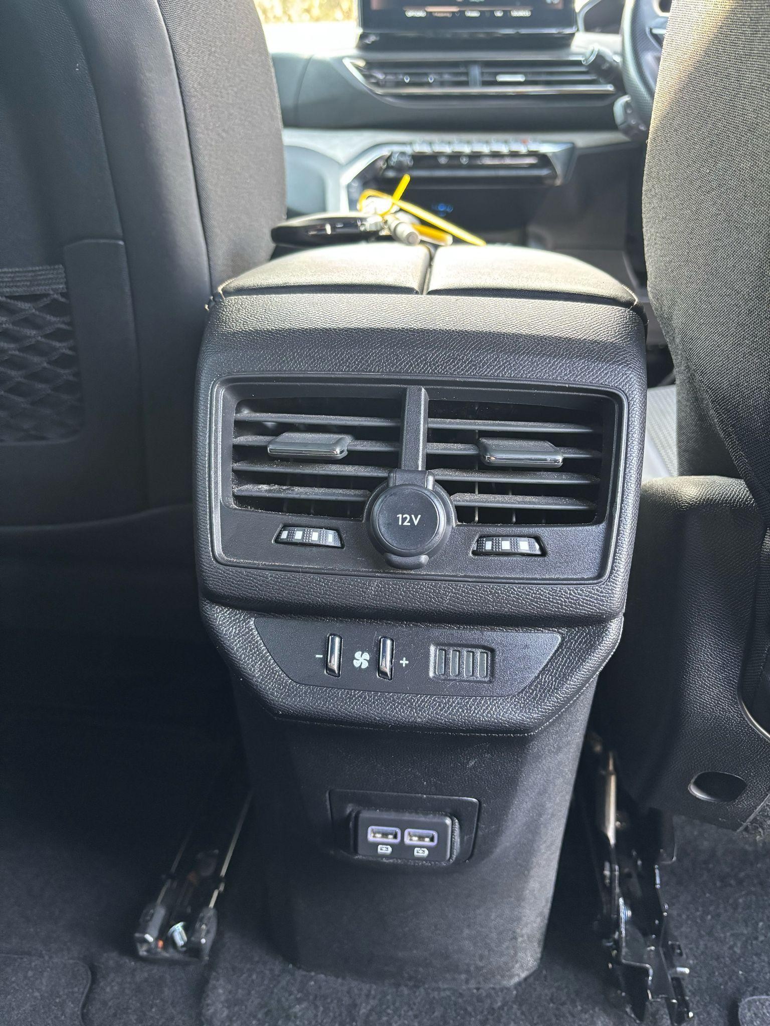 Peugeot 5008 Image 25