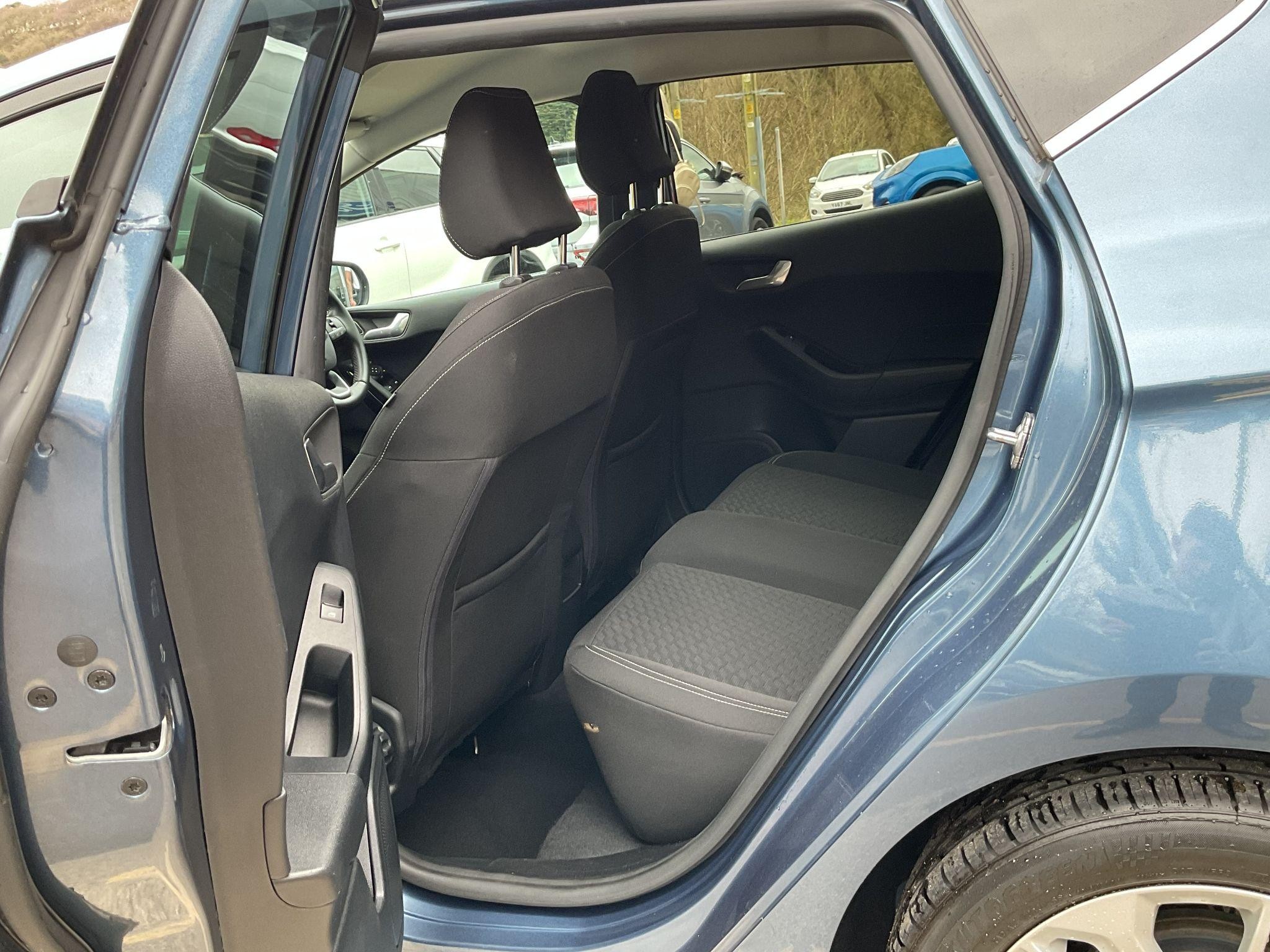 Ford Fiesta Image 14