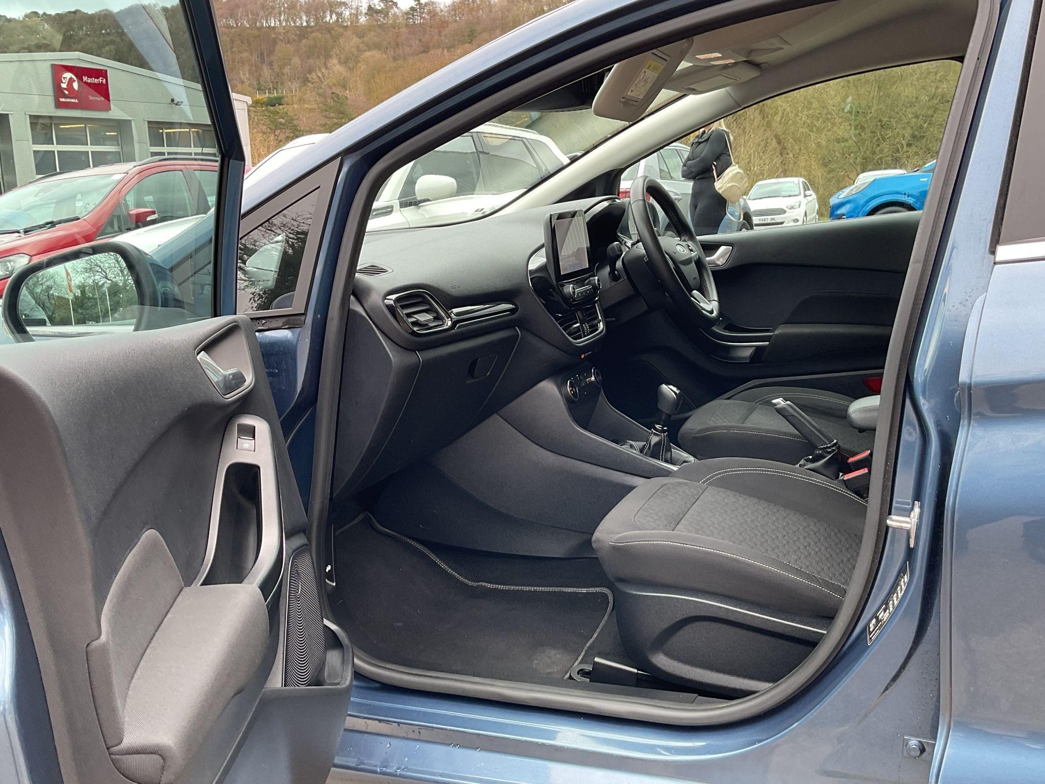 Ford Fiesta Image 15