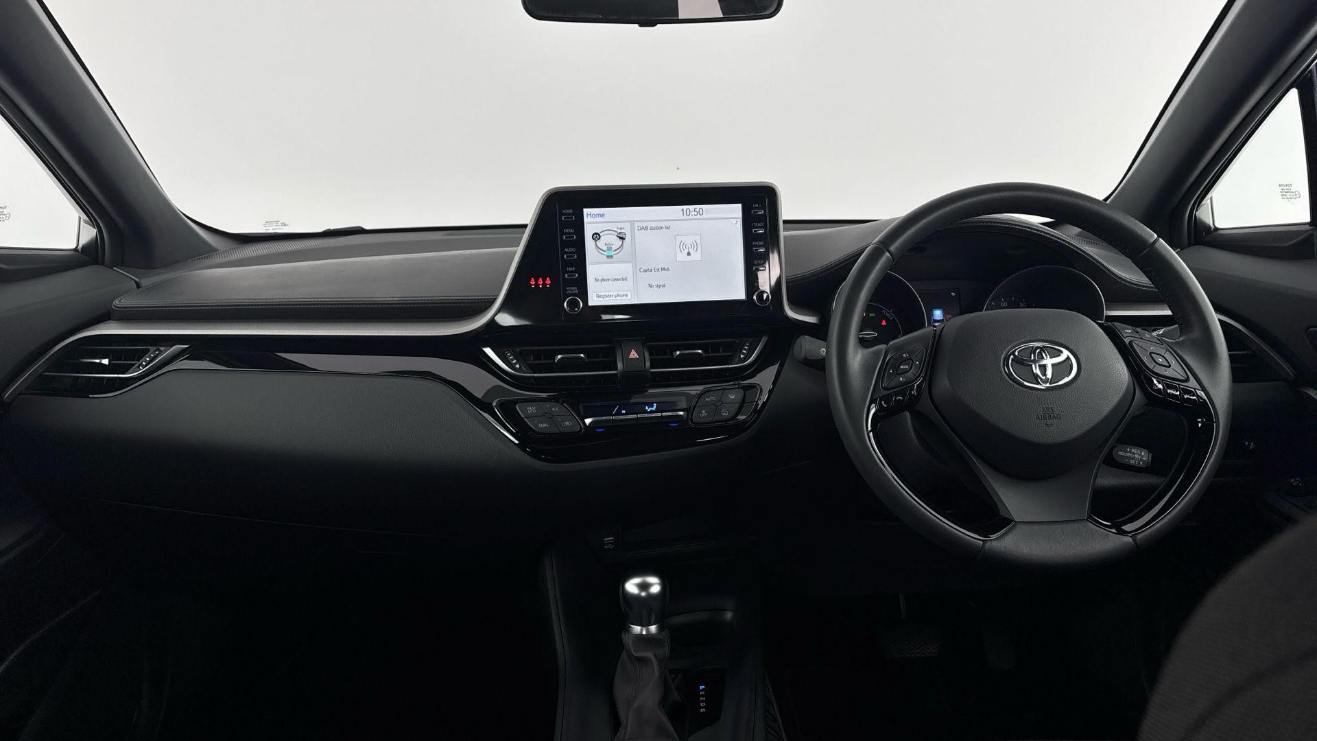 Toyota C-HR Image 13