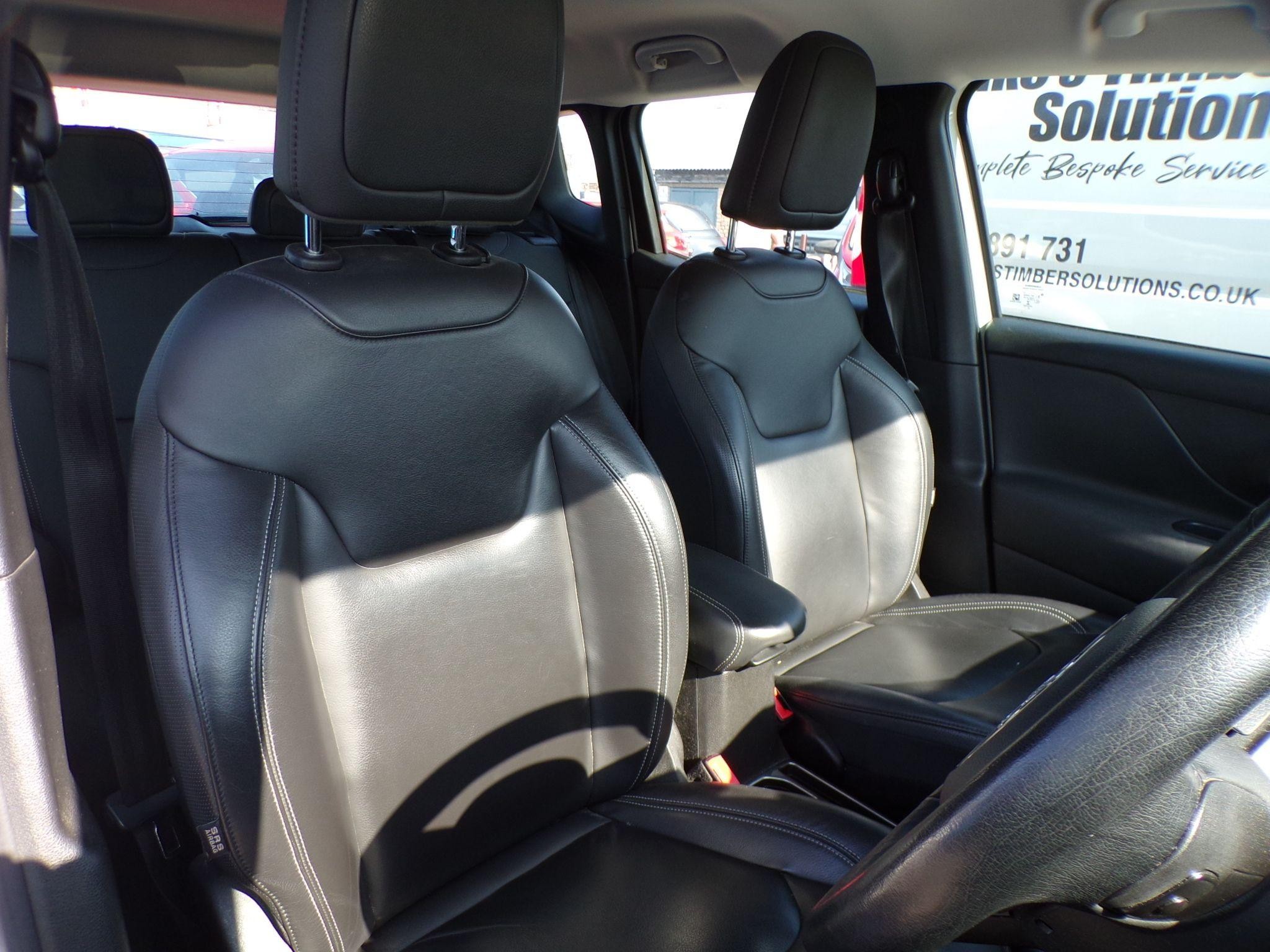 Jeep Renegade Image 9