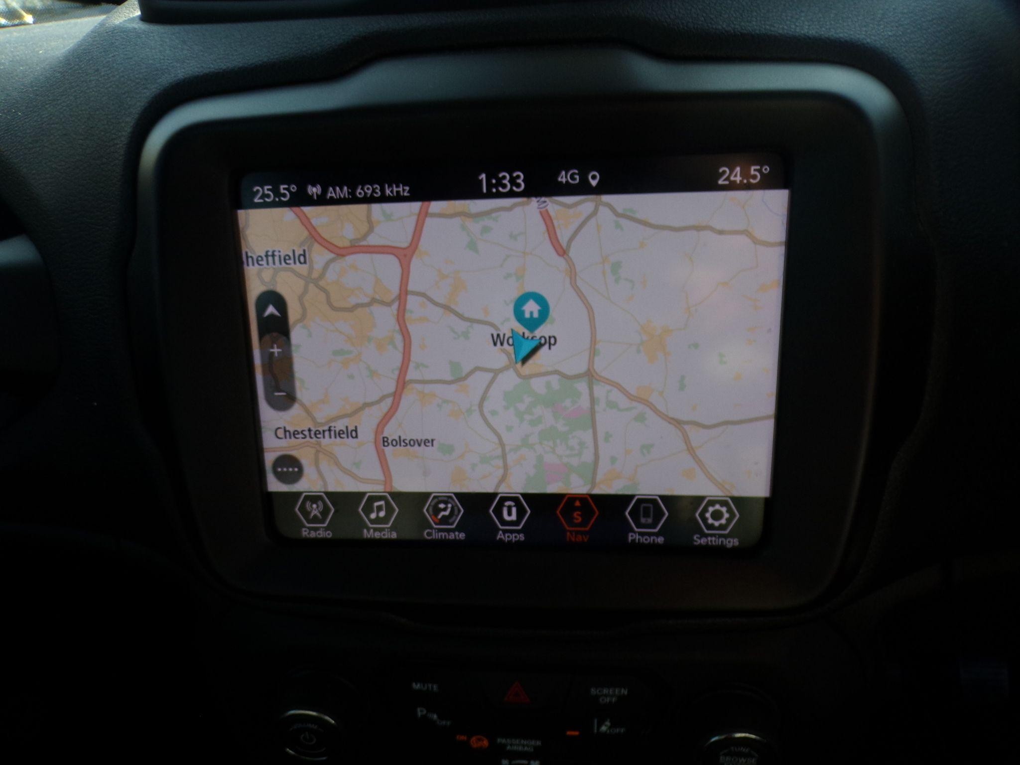 Jeep Renegade Image 19