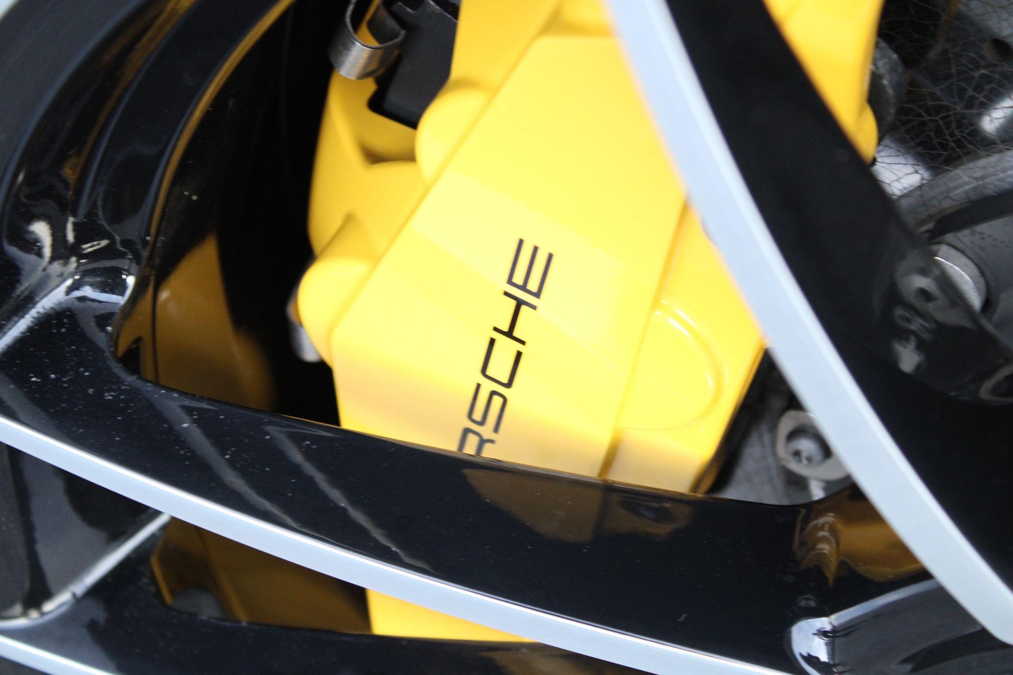 Porsche 911 Image 30