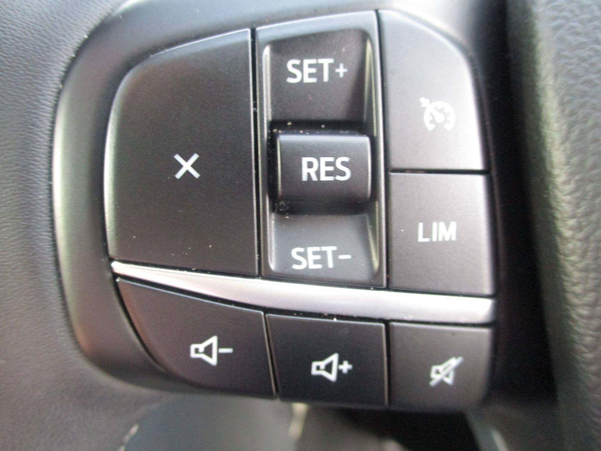 Ford Kuga Image 12