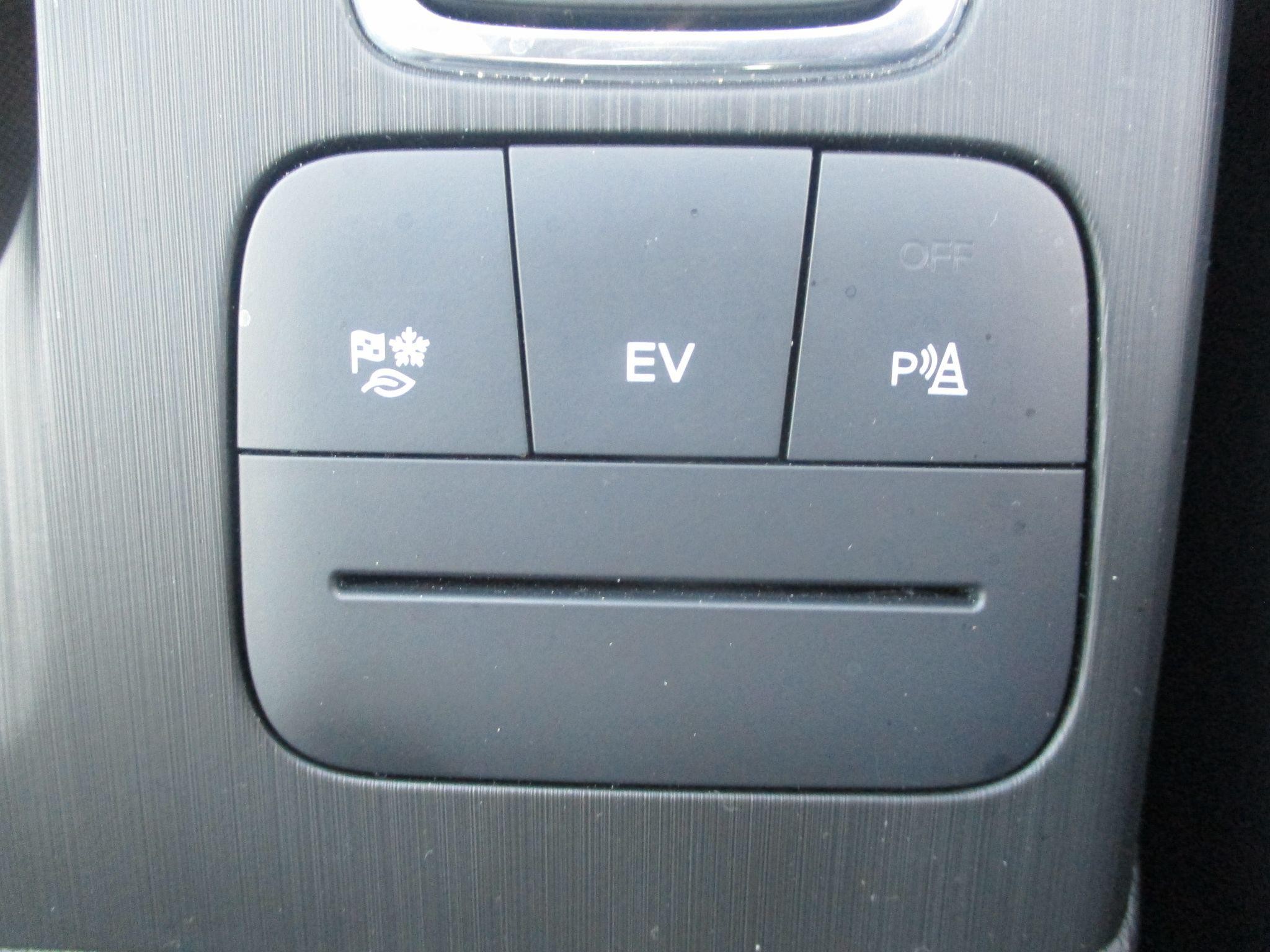 Ford Kuga Image 19