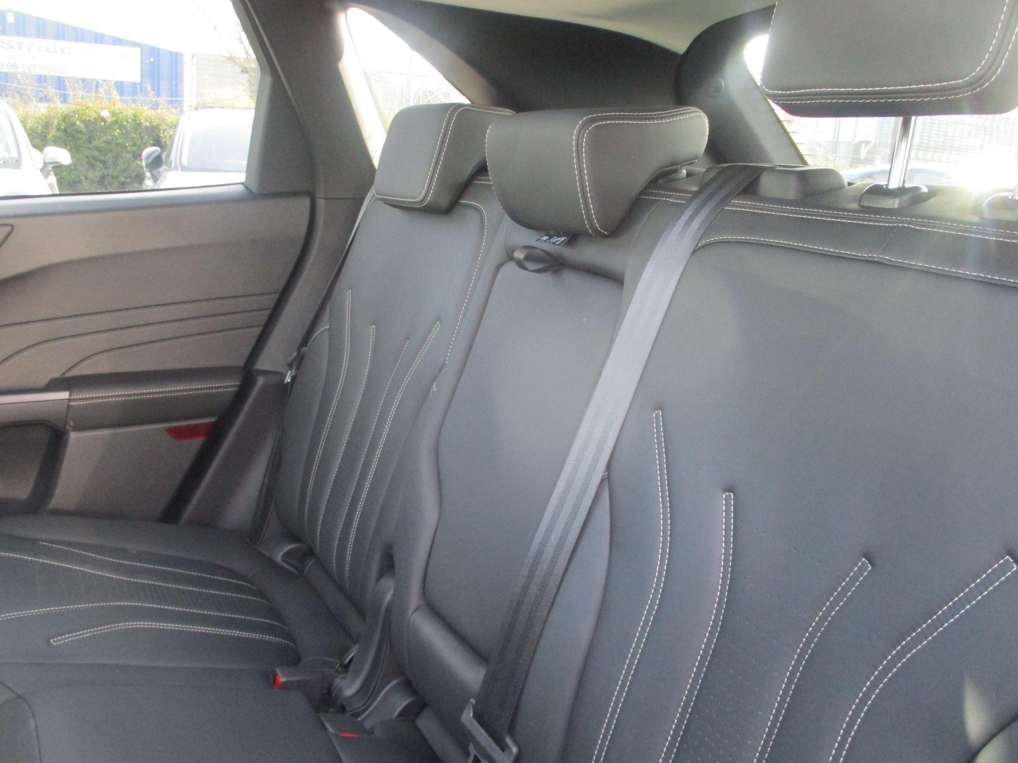 Ford Kuga Image 26