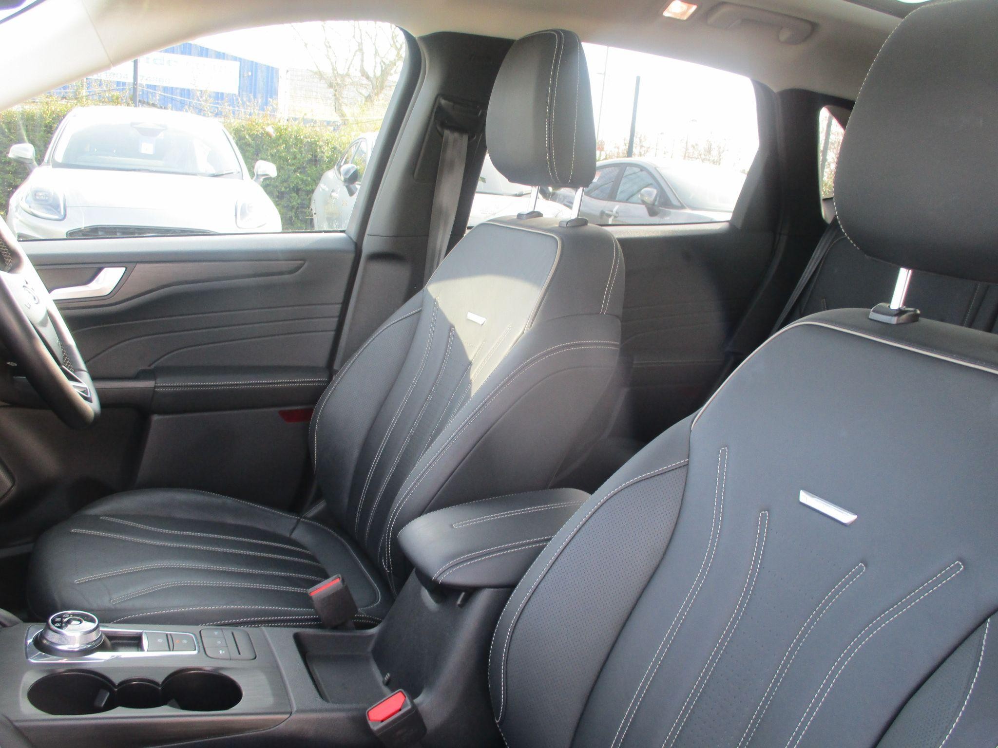 Ford Kuga Image 27