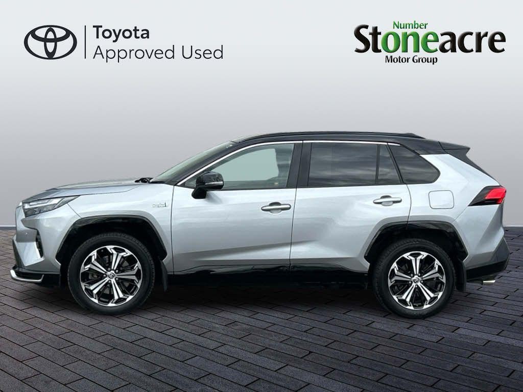 Toyota RAV4 Image 8